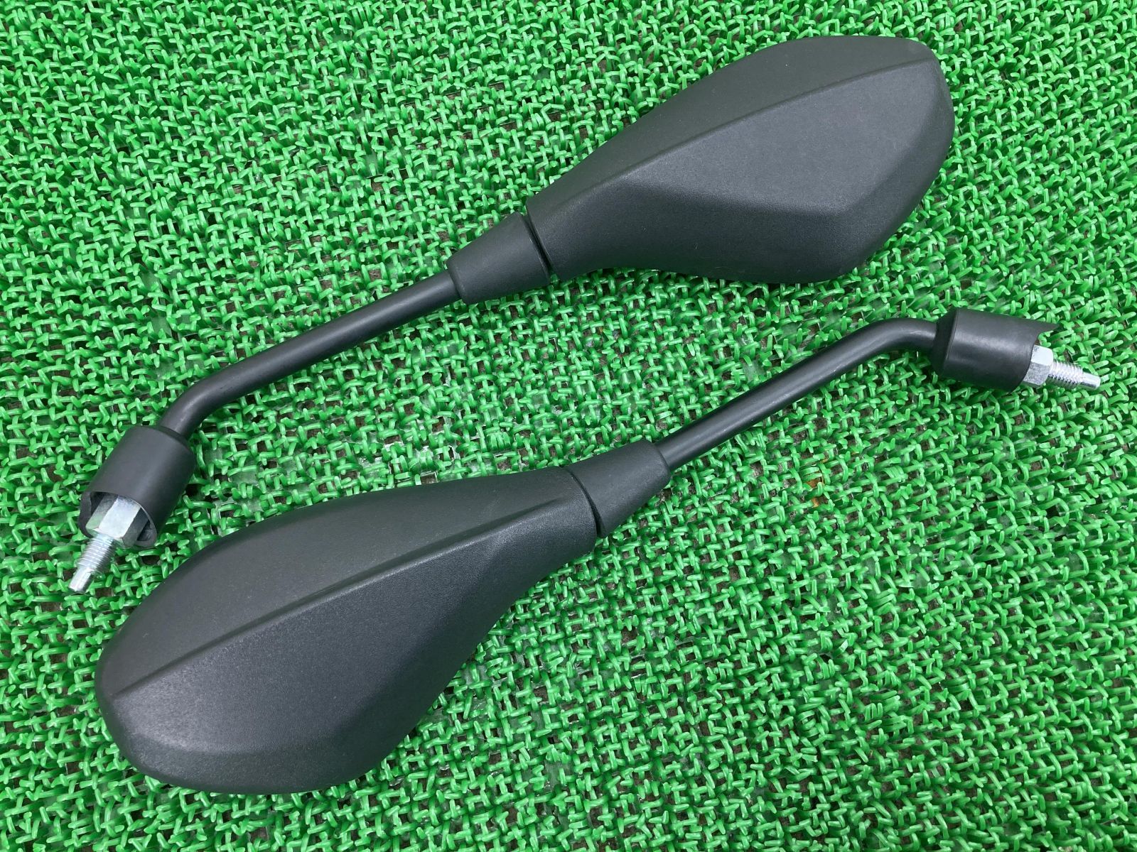 ランナーST200 ミラー 左右 001094 ピアジオ 純正 中古 バイク 部品 ジレラ コンディション良好 割れ欠け無し 正10mm 車検 Genuine