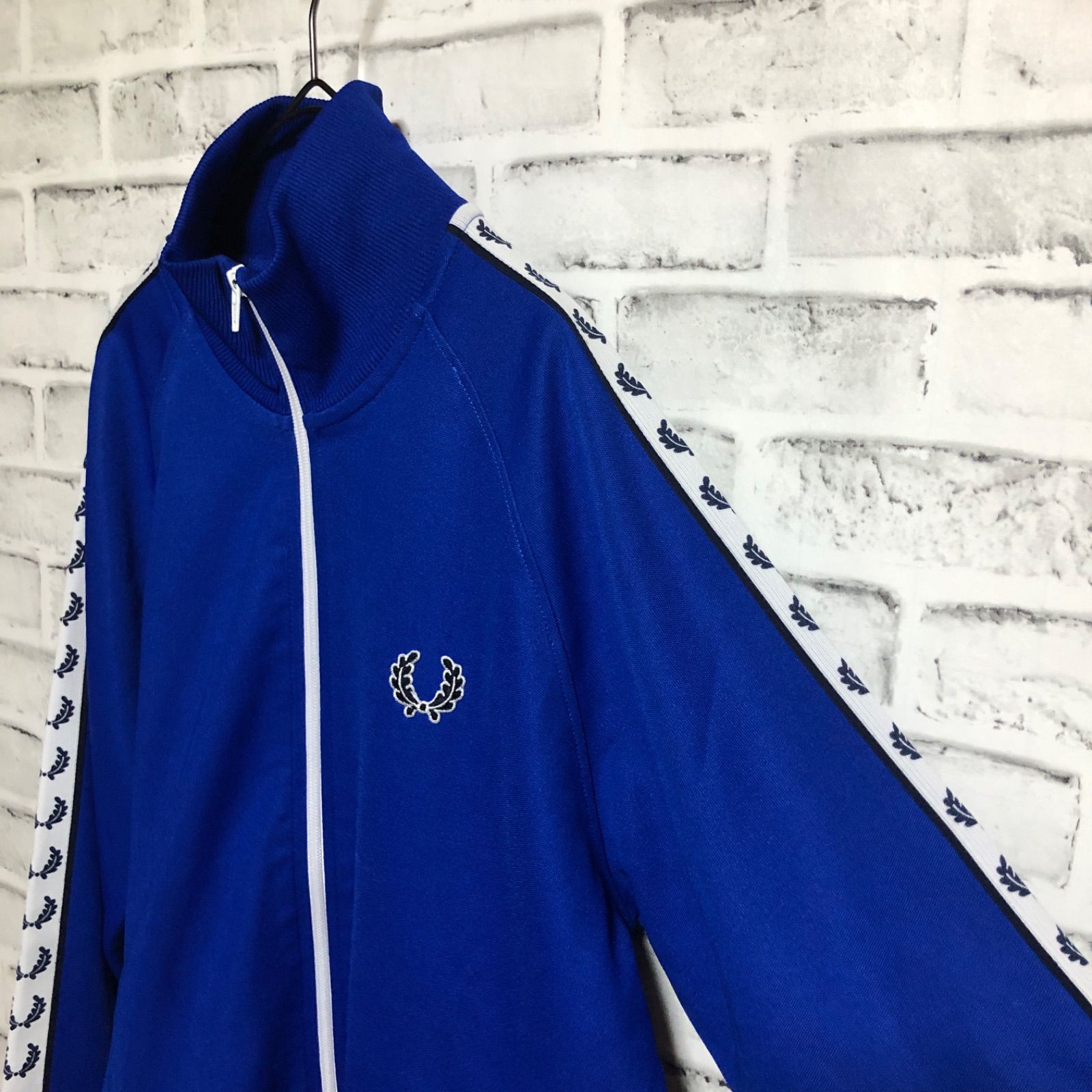 美品️Fred Perry トラックジャケット/ジャージ M 刺繍/テープ月桂樹