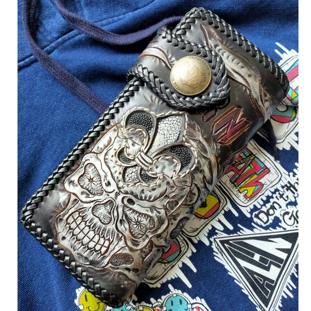 タトゥースカルメッセージ手彫りカービン【牛革長財布】