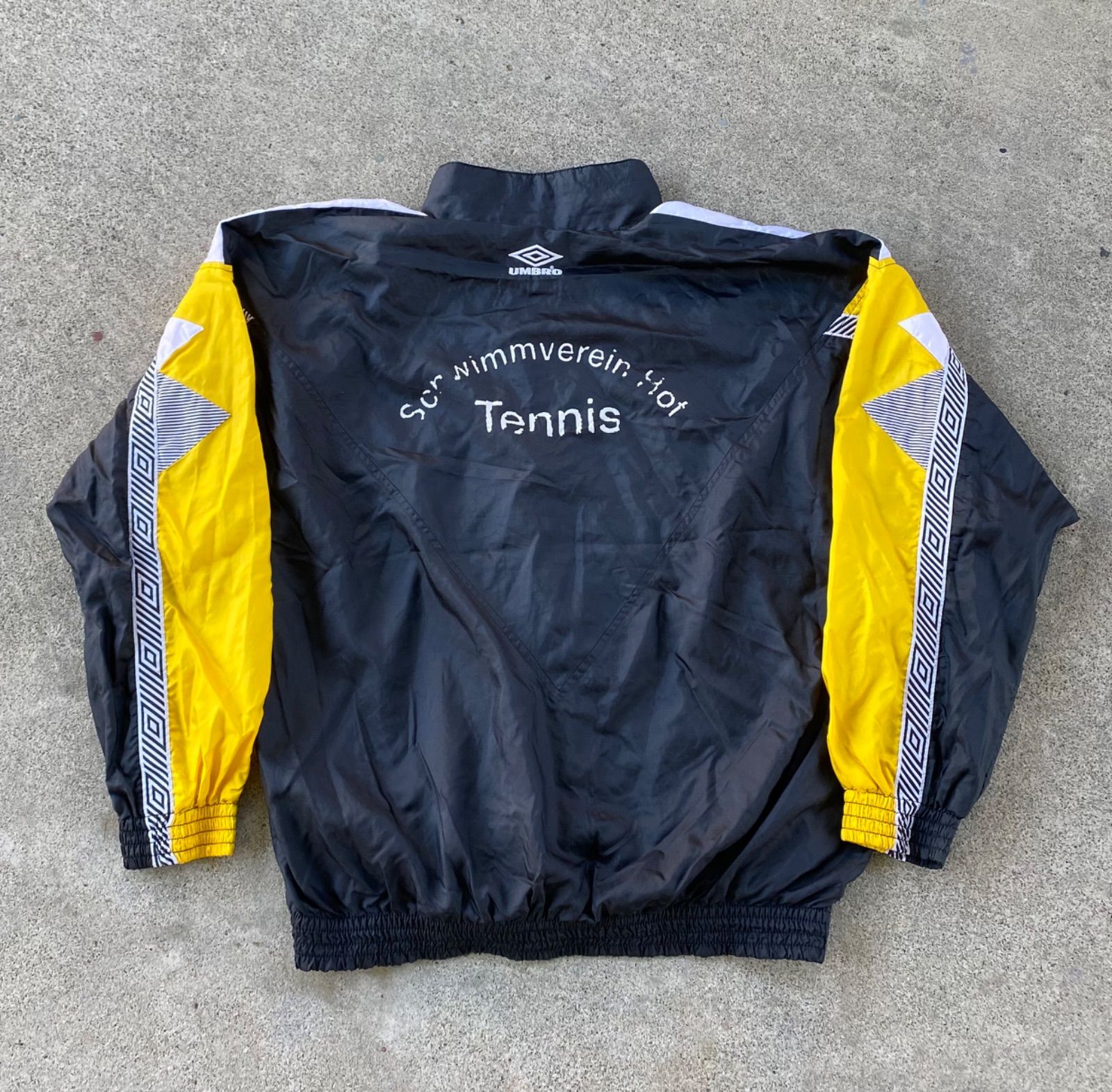 90's】UMBRO ナイロントラックジャケット ブラック×イエロー