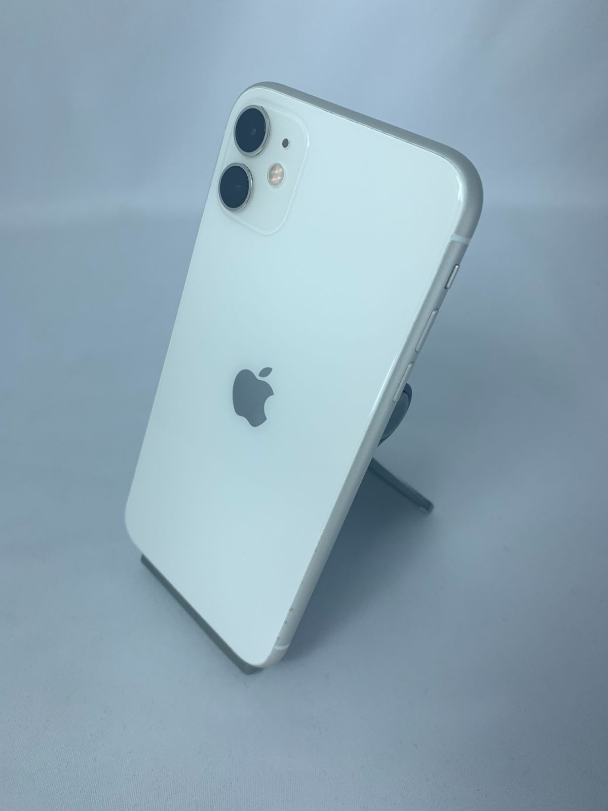 【中古・画面キズ有・背面キズ有】iPhone 11 64GB simロック解除済
