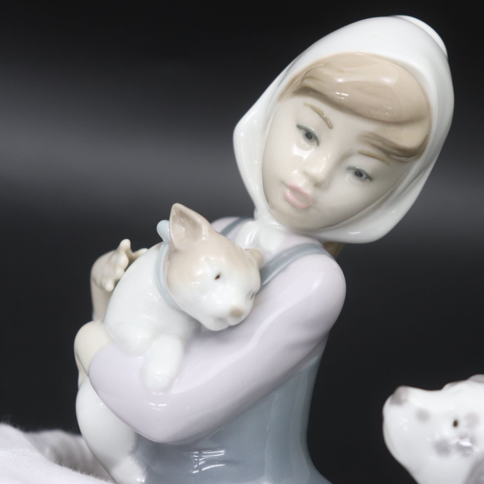 ITYPK2F268KK 即決 本物 美品 LLADRO リヤドロ 5032 少女と猫と犬 陶器