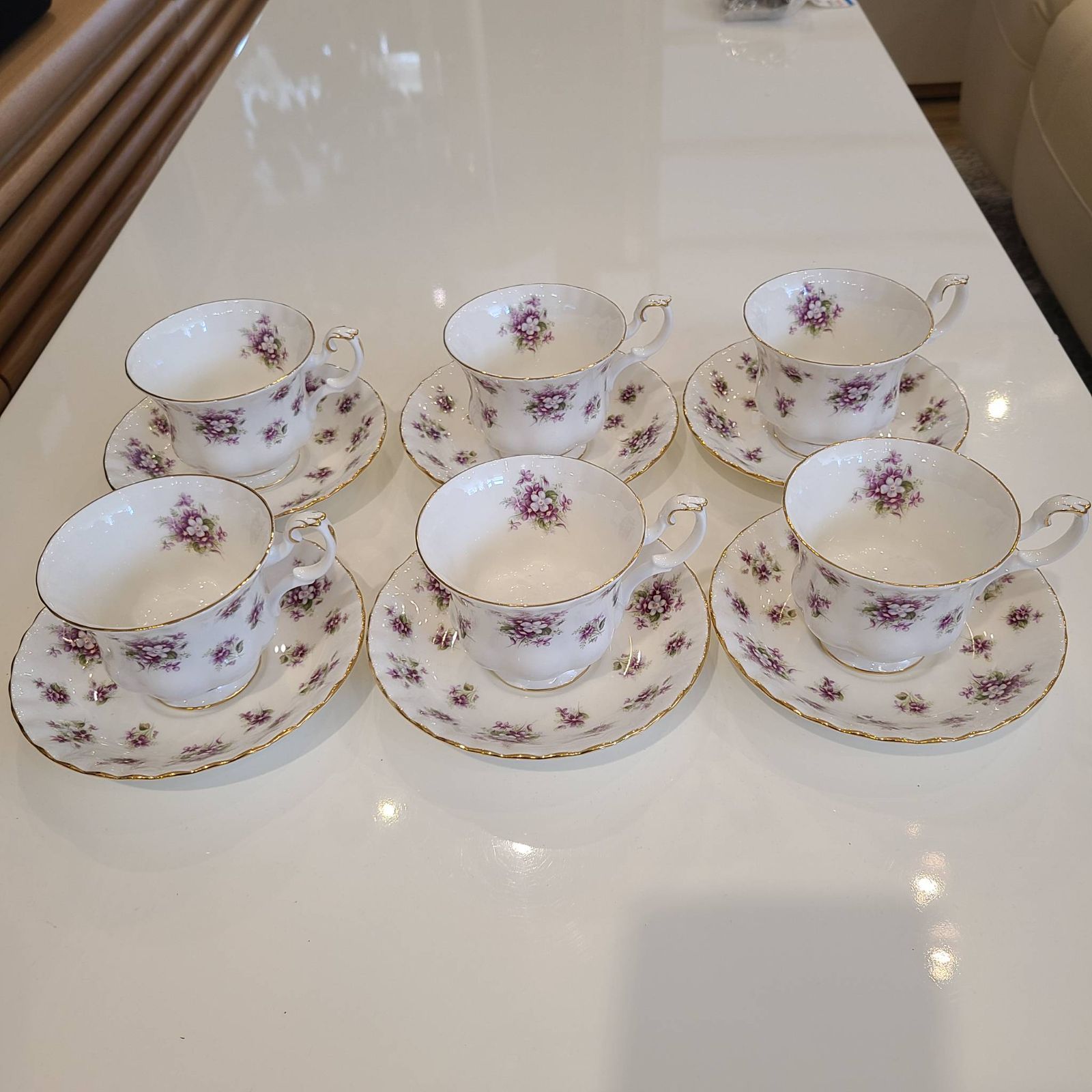 美品】ROYAL ALBERT ロイヤルアルバート スウィートバイオレット 金彩 
