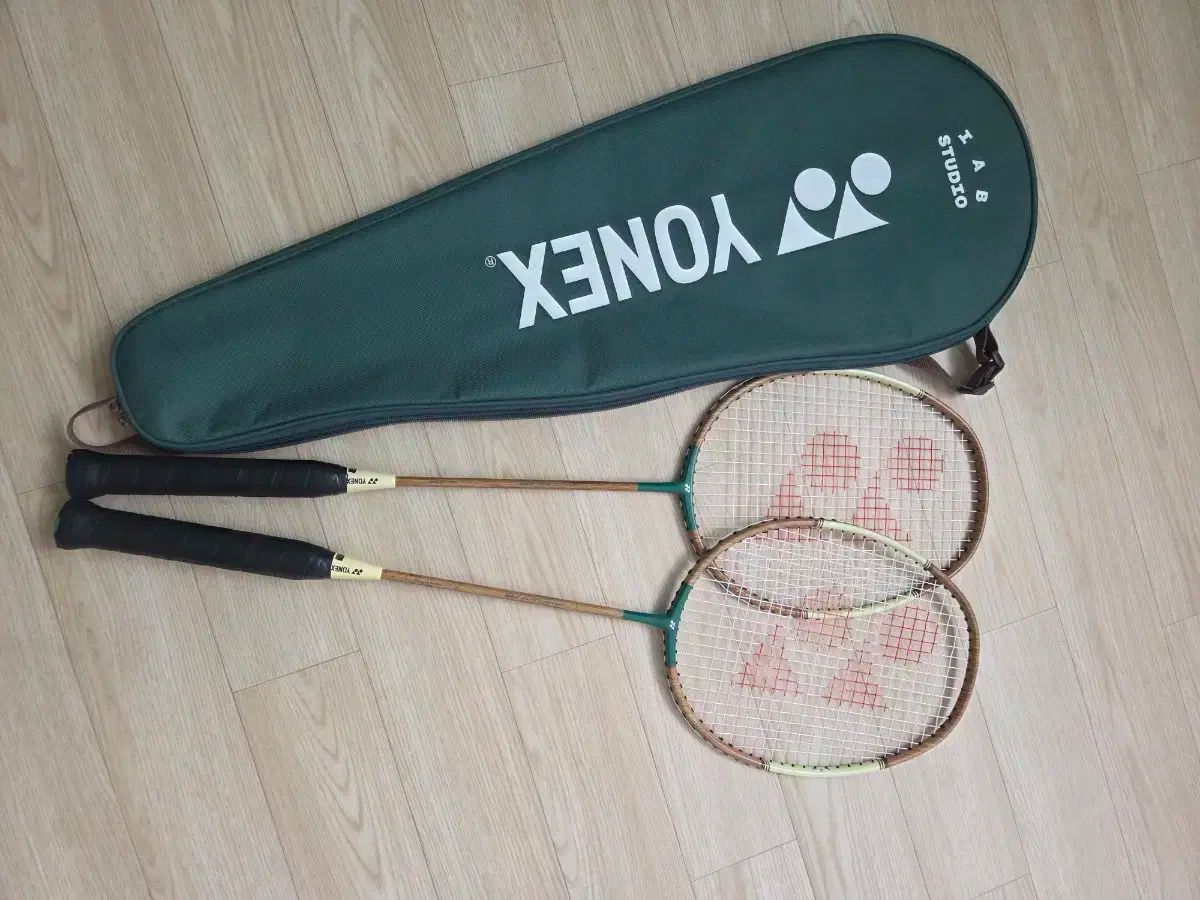 1017197  セール❗️天然琥珀九眼天珠、貫通穴、7.8＊28.1ミリ 1017197 セール❗️天然琥珀九眼天珠、貫通穴、7.8＊28.1ミリ 琥珀