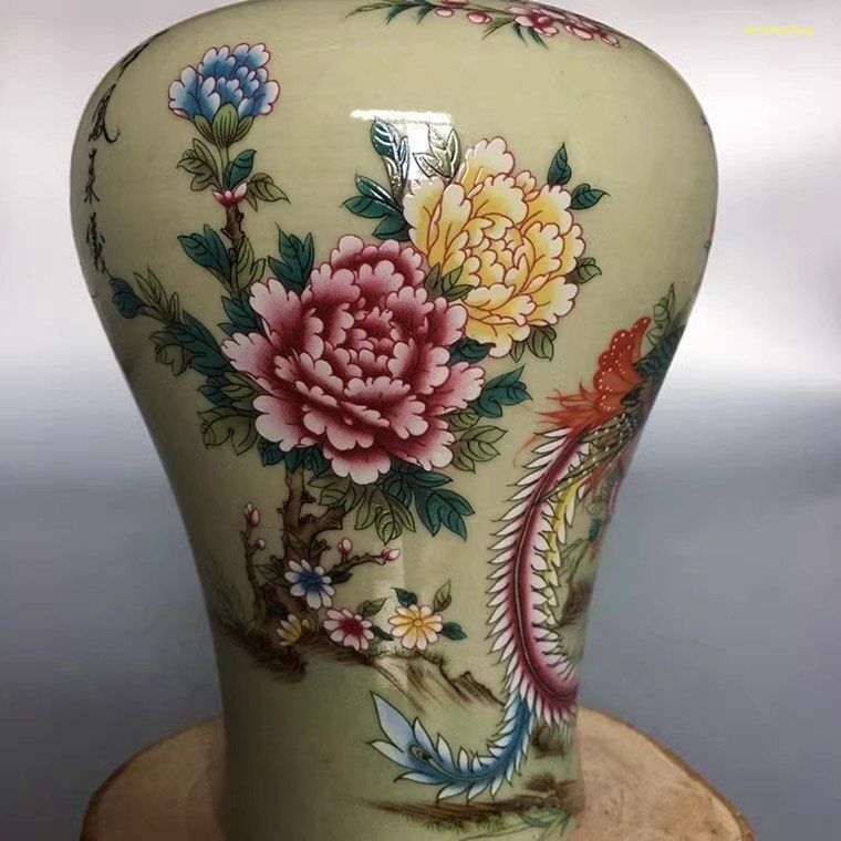 景徳鎮 粉彩 梅瓶 花瓶 富貴図 磁器 陶磁器 観賞 置物 中国美術
