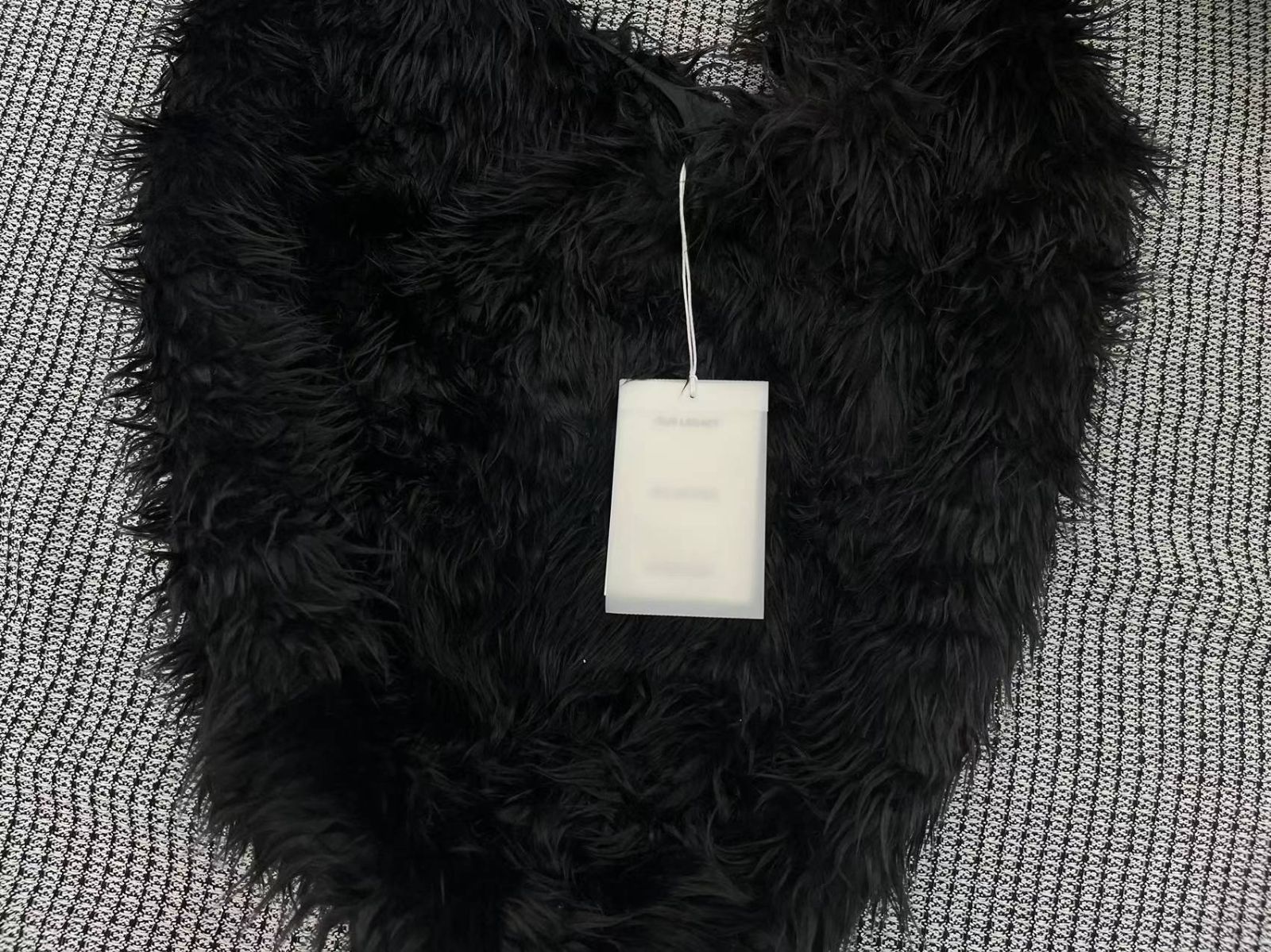 新品 OUR LEGACY DRIP BAG Black Fake Fur