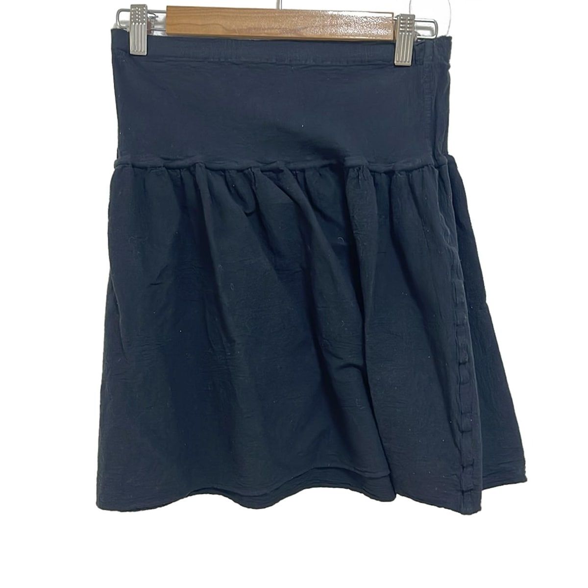 me ISSEY MIYAKE ミー イッセイミヤケ スカート レディース - 黒 ひざ丈 ウエストゴム