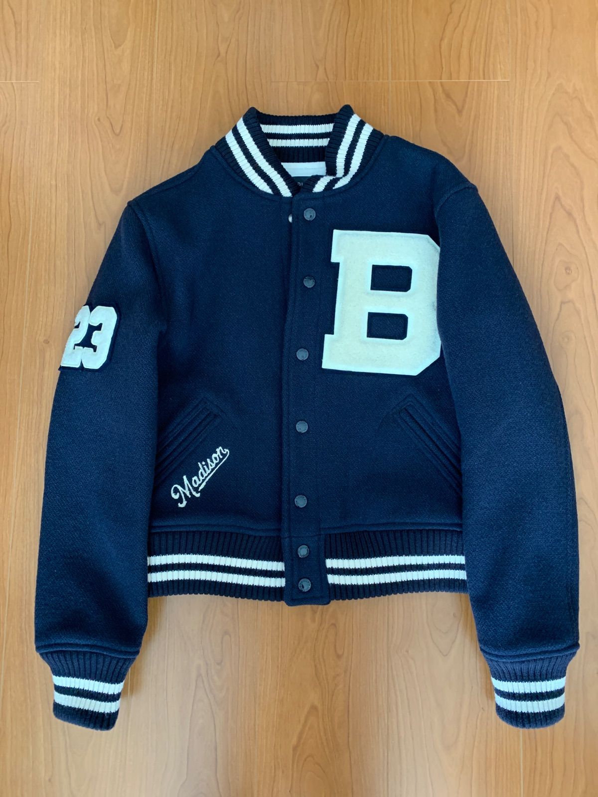 COMPACT STADIUM BOMBER JK 未使用品 美品 マディソンブルー COMPACT STADIUM BOMBER JK - メルカリ