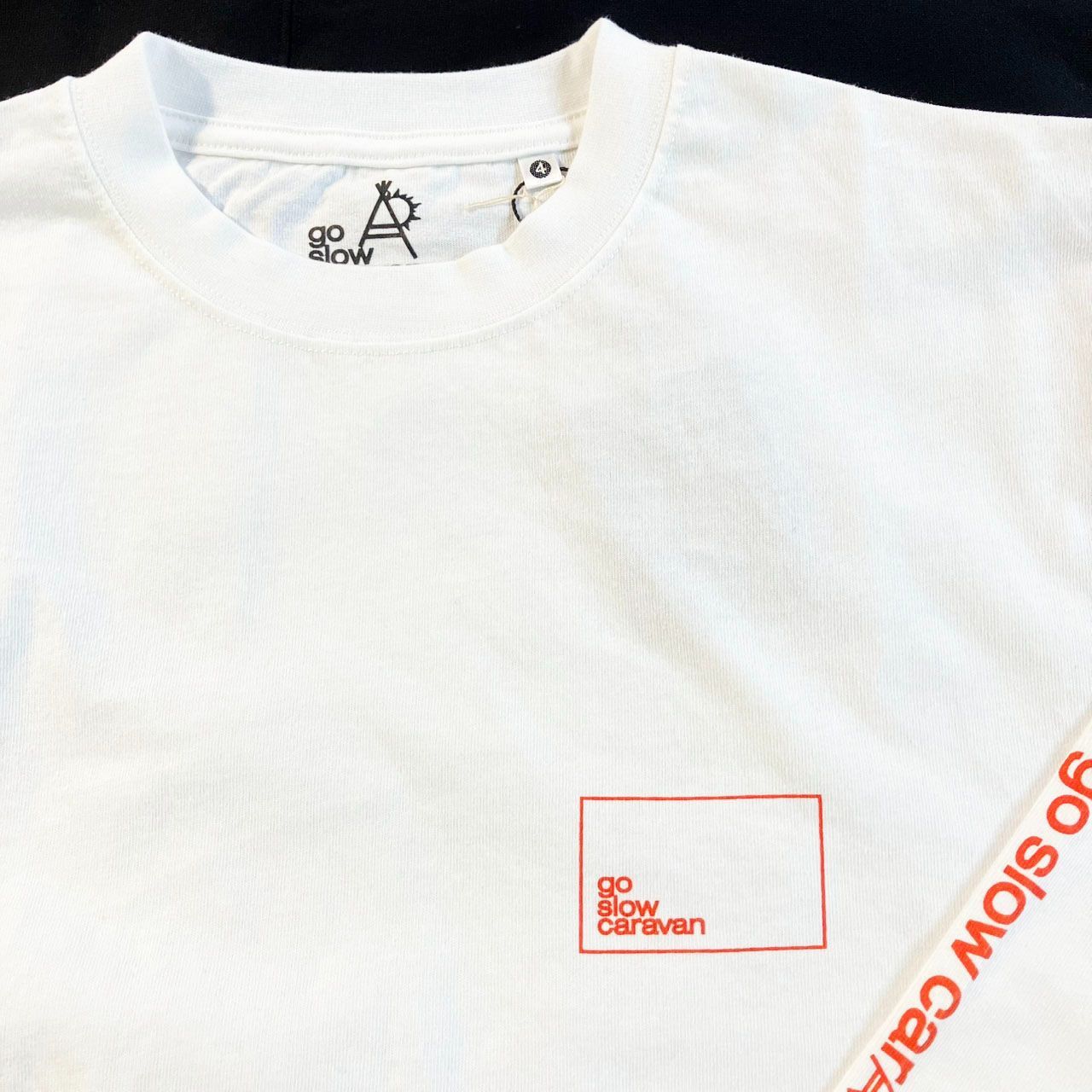 go slow caravan パンダ USA/C スクエア LOGO バック プリント ロング 