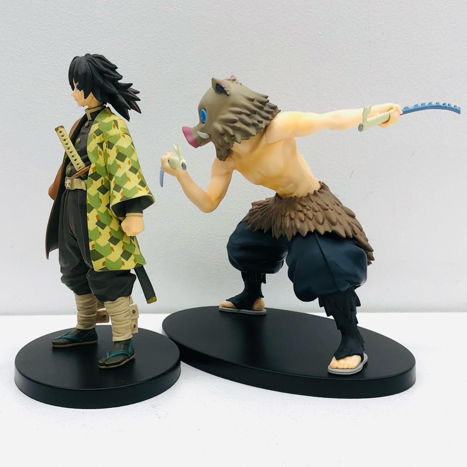 BANDAI - 鬼滅の刃 冨岡義勇 嘴平伊之助 フィギュア 物流センター】 中古 フィギュア 「鬼滅の刃」冨岡義勇 嘴平