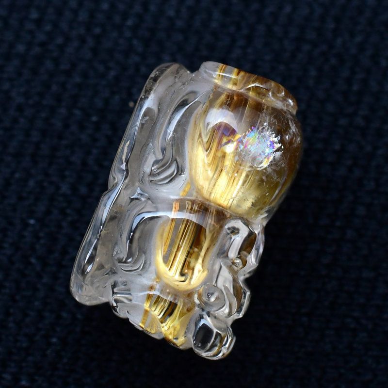 艶やかな透明感と太金針の迫力 1点物 ゴールド タイチンルチル クォーツ 貔貅 ヒキュウ GHHKU4 3g 金運 商談 面接 交渉 勝負運 邪気払い お守り ご褒美 天然石ビーズ 貫通穴あり ルチルクォーツ 効果 京海堂 天然石の卸 京の蔵