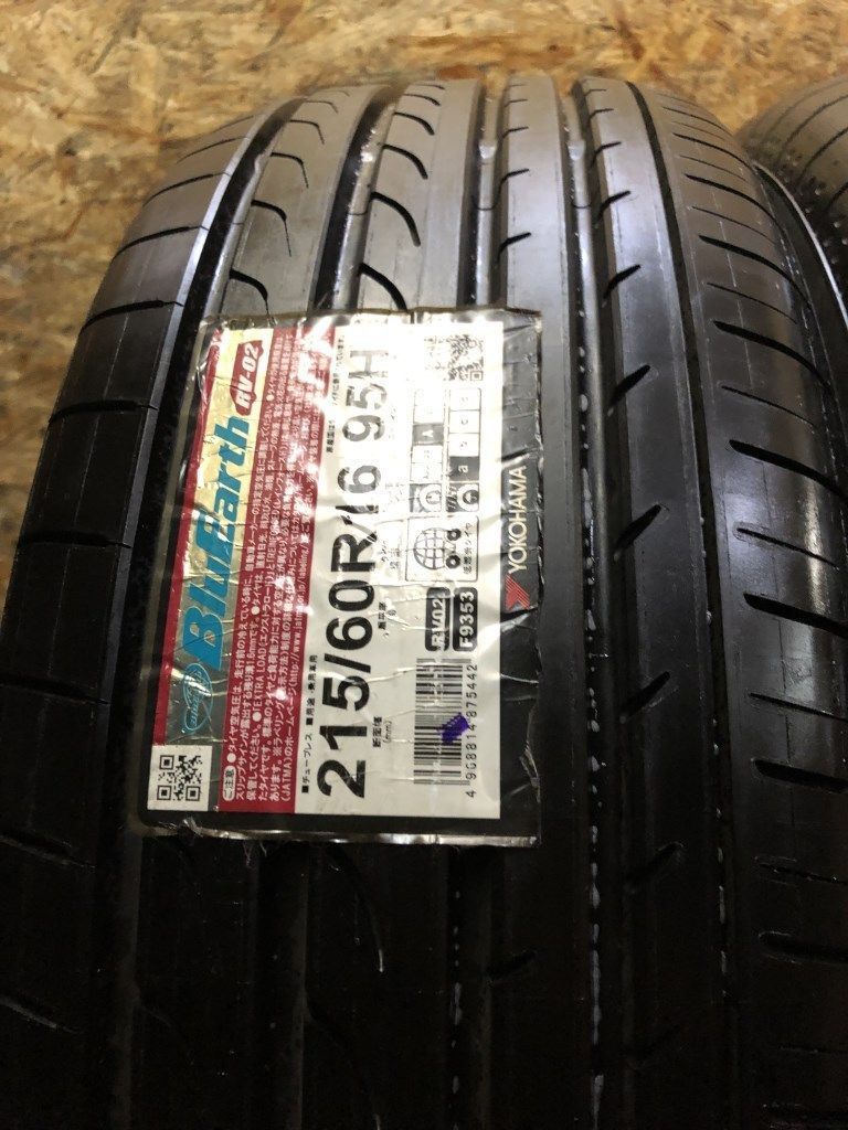 新品 YOKOHAMA BluEarth RV-02 215/60R16 16インチ 夏タイヤ 4本