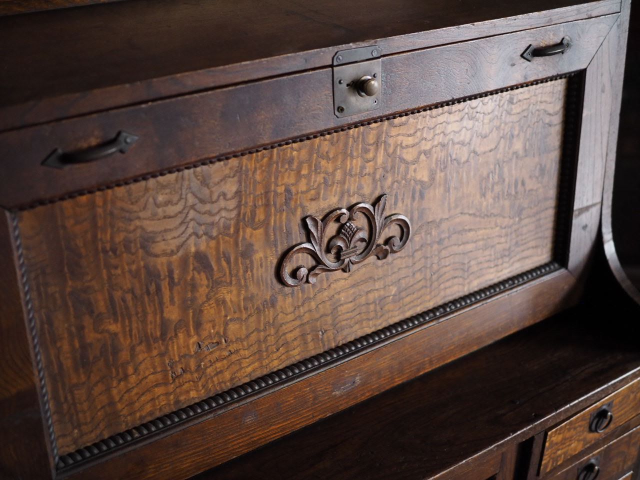 昭和初期のライティングデスク キャビネットにも 古録展 品番F4494