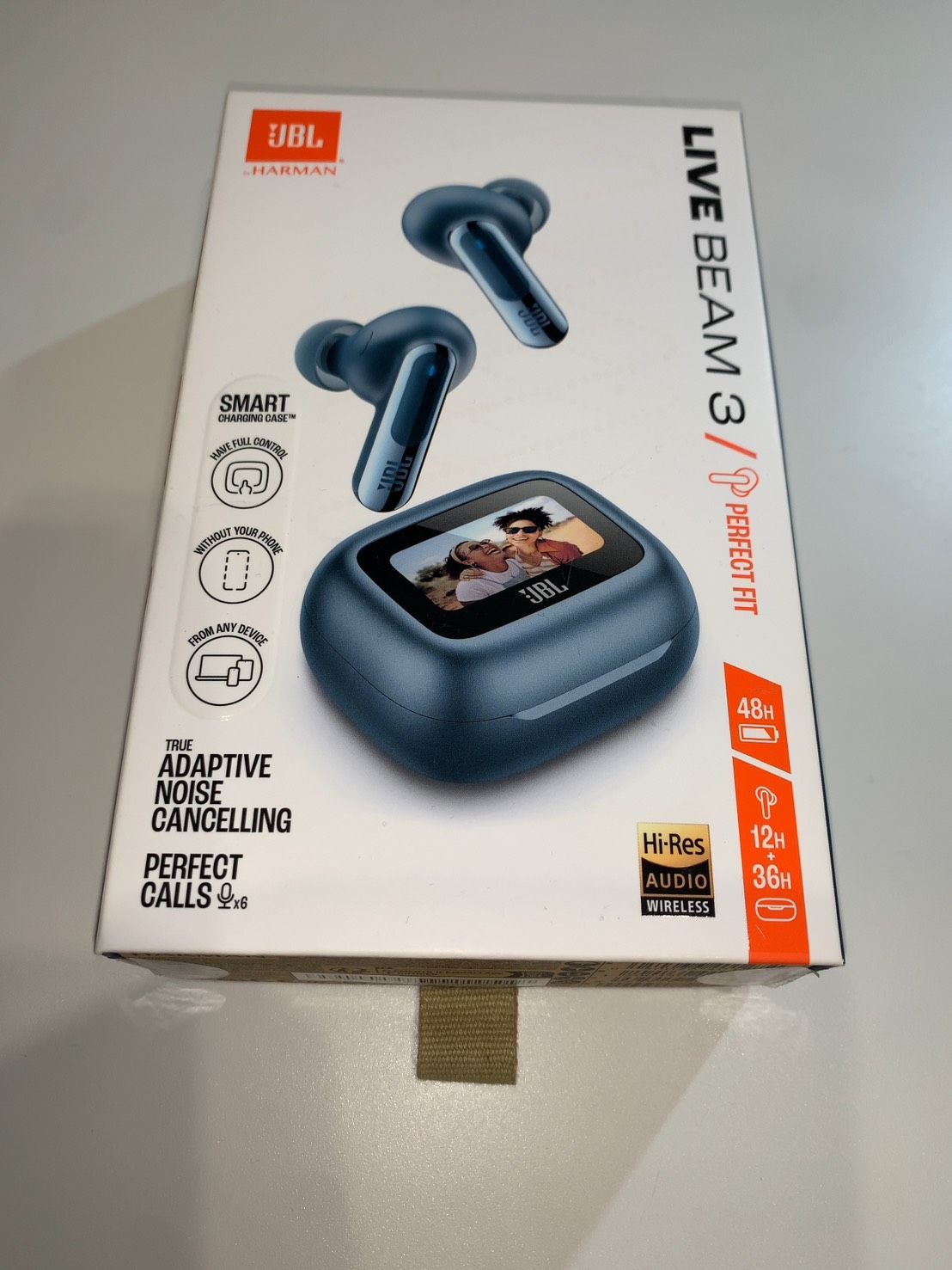 ハイレゾ対応ワイヤレスイヤホン JBL ジェービーエル LIVE BEAM3