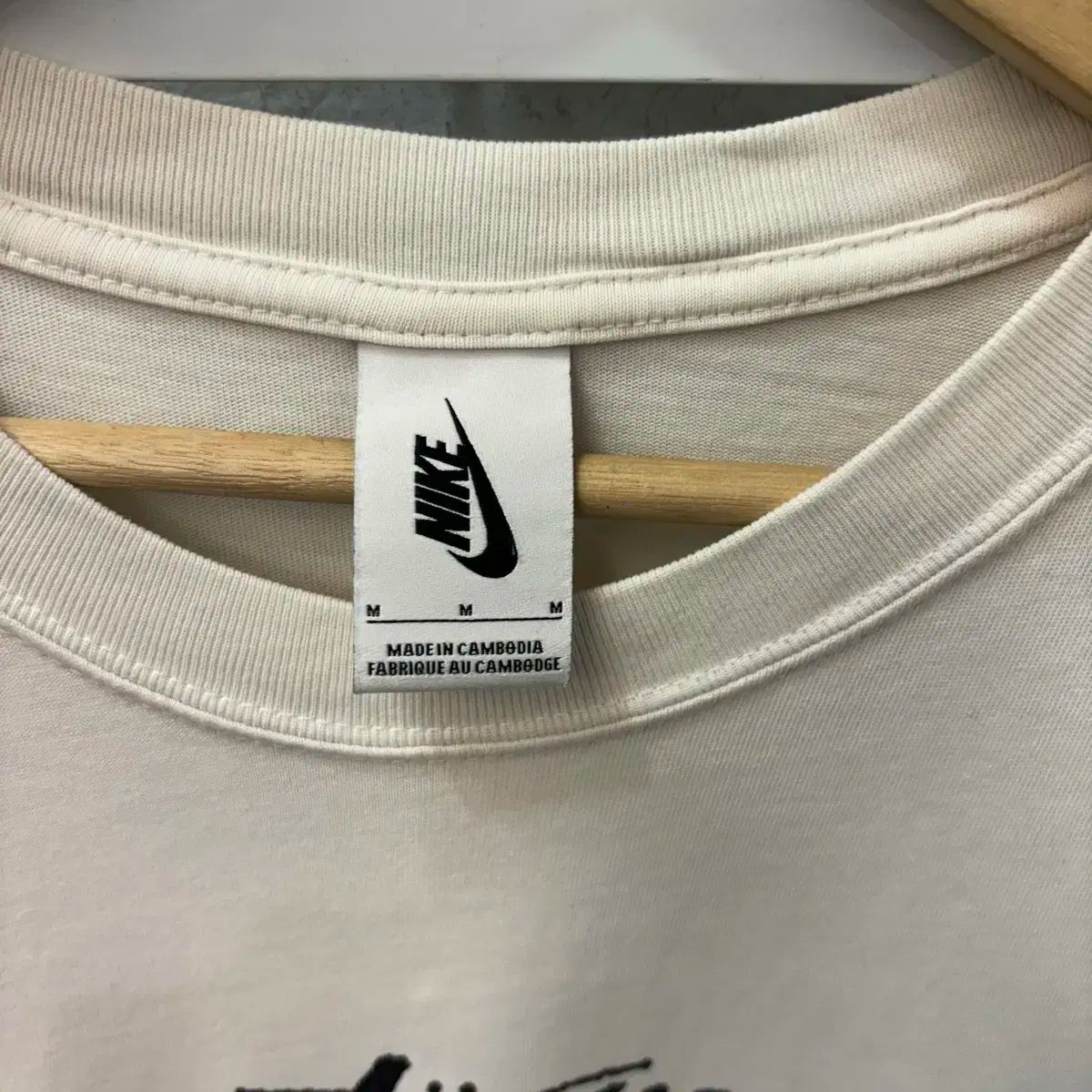 ステューシー×ナイキ　Tシャツ　半袖　XL 白 STUSSY(ステューシー) X Nike(ナイキ） アジア ワールドツアー