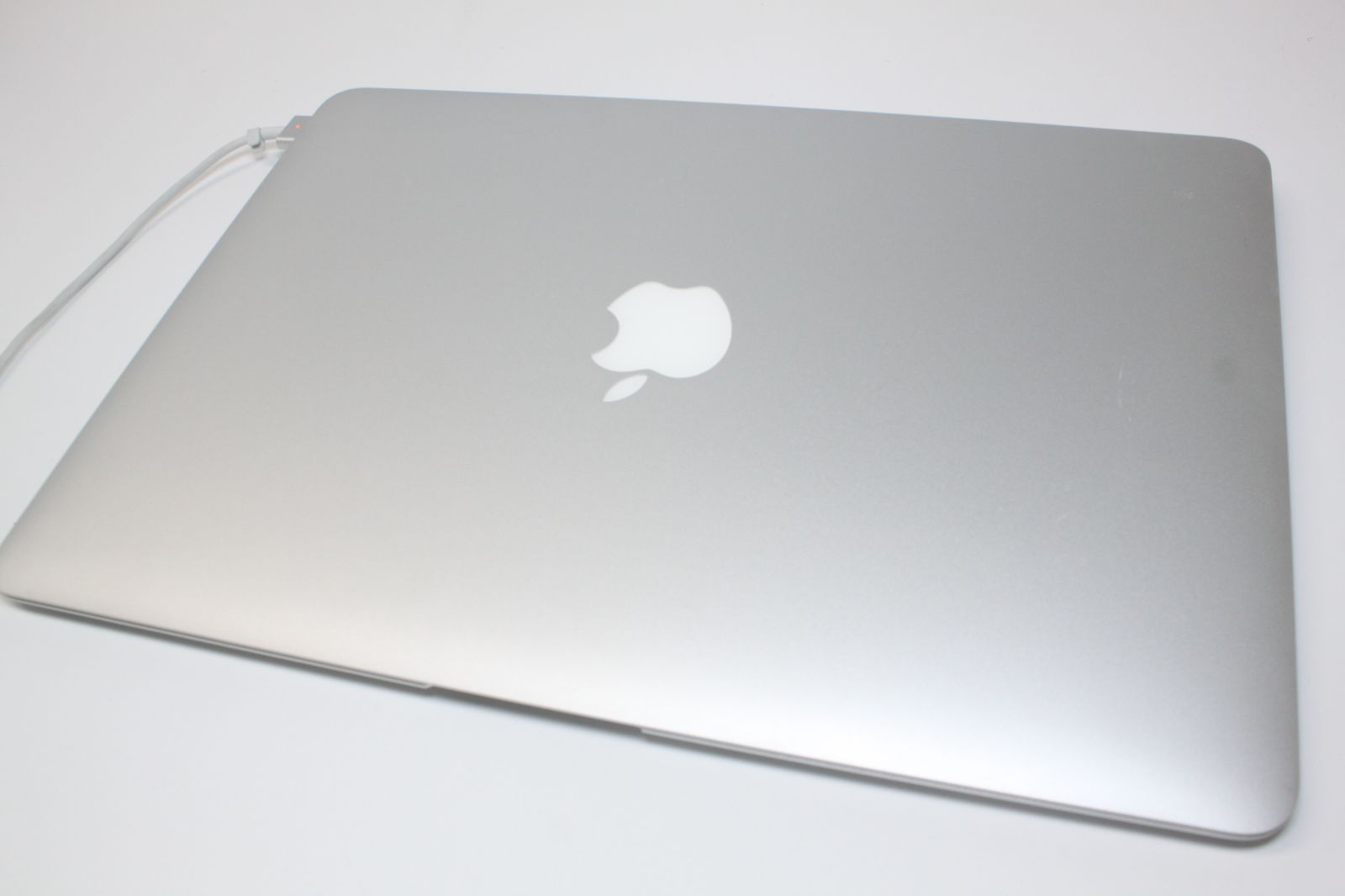 MacBook Air（13インチ,Early 2015）256GB/8GB〈MMGG2J/A〉⑥ ショップ