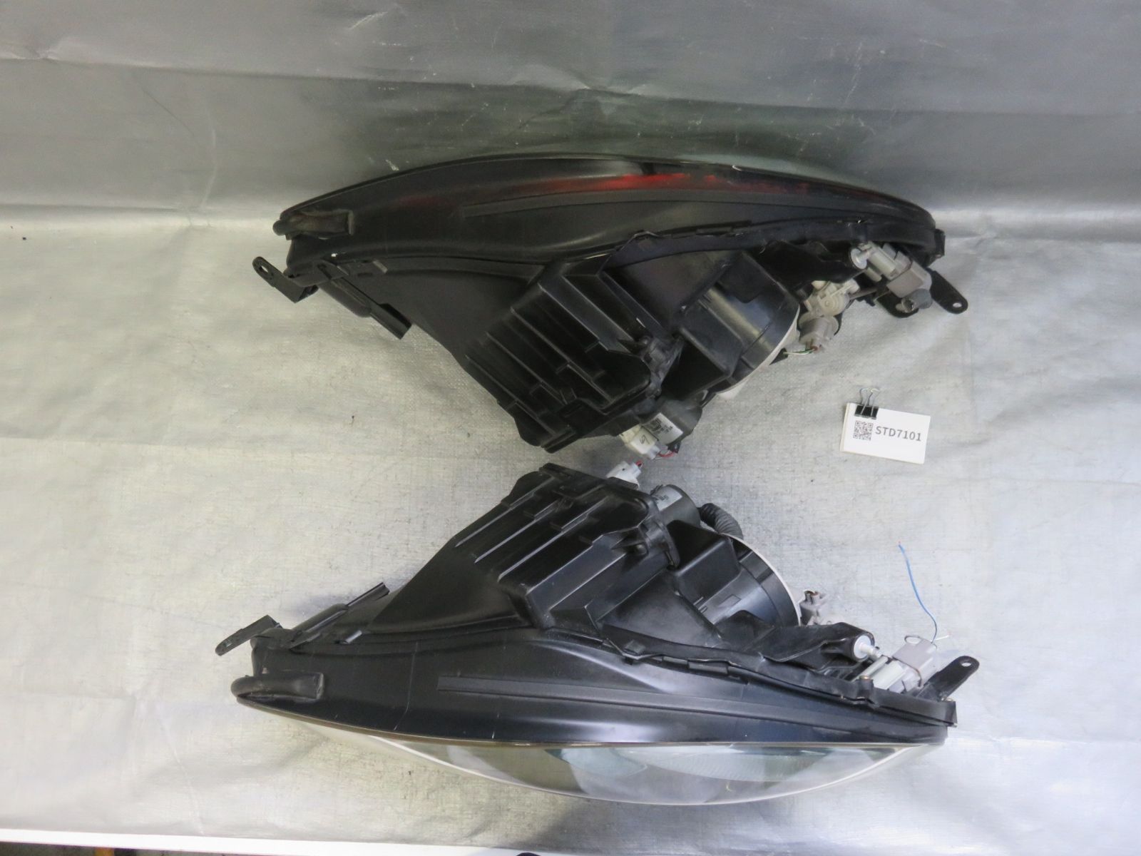 ☆STD7101/点灯OK ソアラ UZZ40 レクサス SC430 前期 ヘッドライト/HID