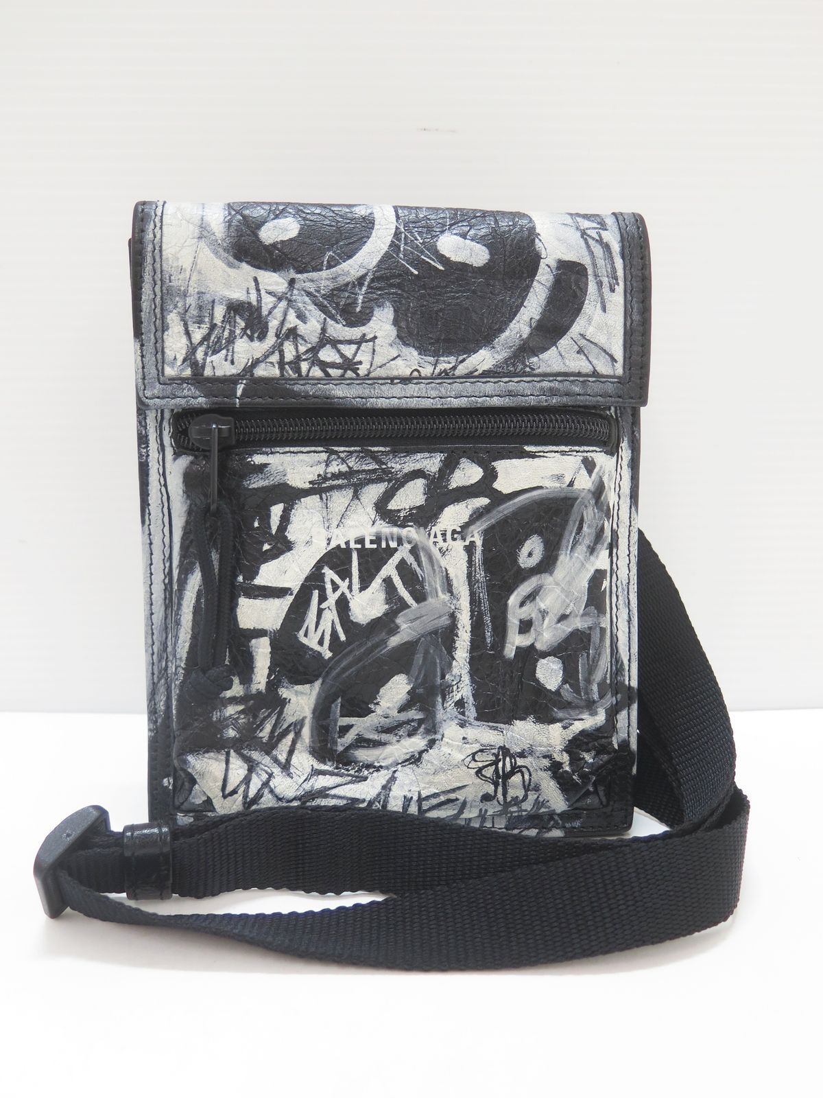 バレンシアガ 名作 バック ポーチ BALENCIAGA】エクスプローラー スモールポーチ ストラップ付き