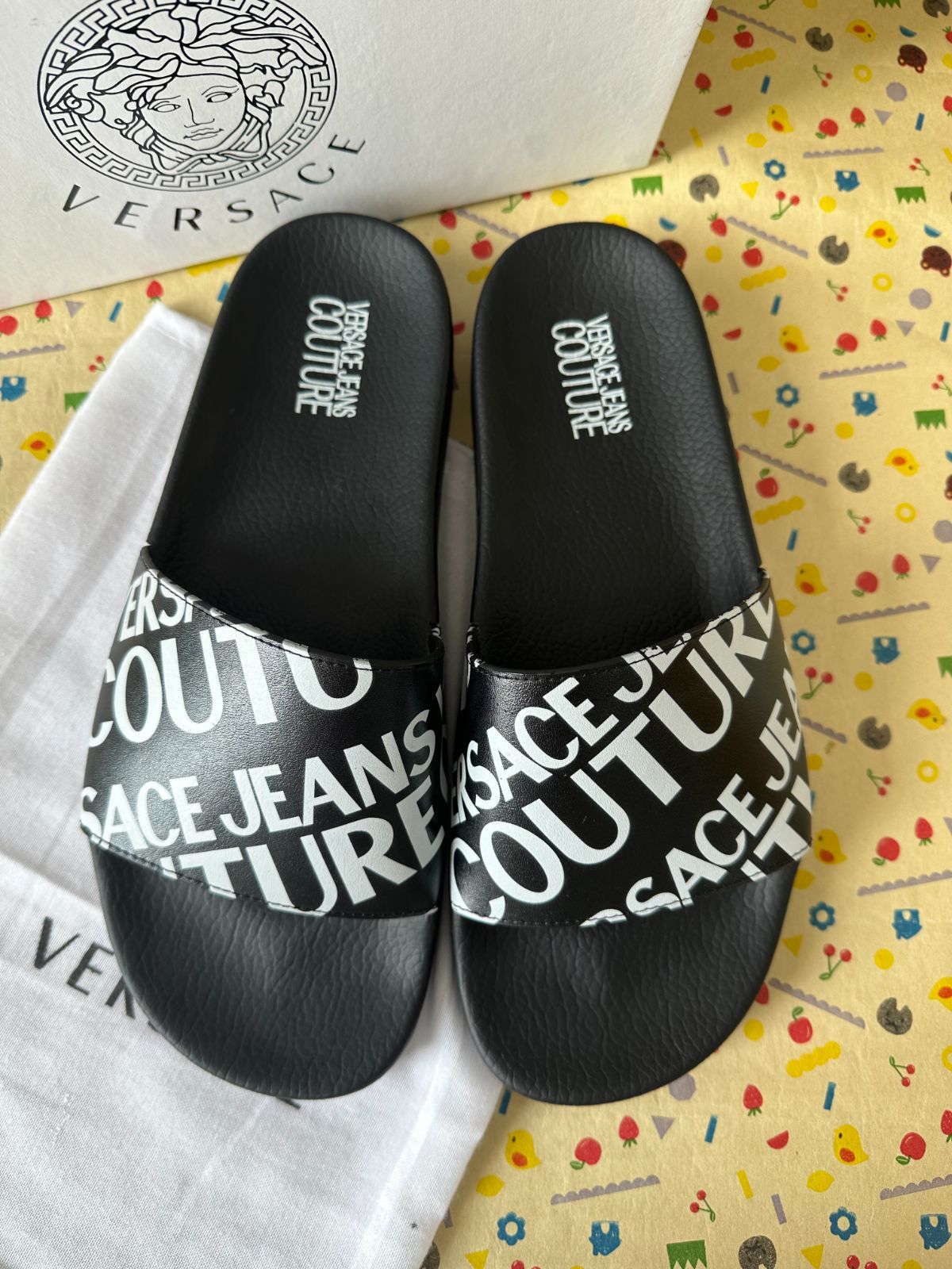 人気品！！ VERSACE ヴェルサーチェ ラバー サンダル メンズ