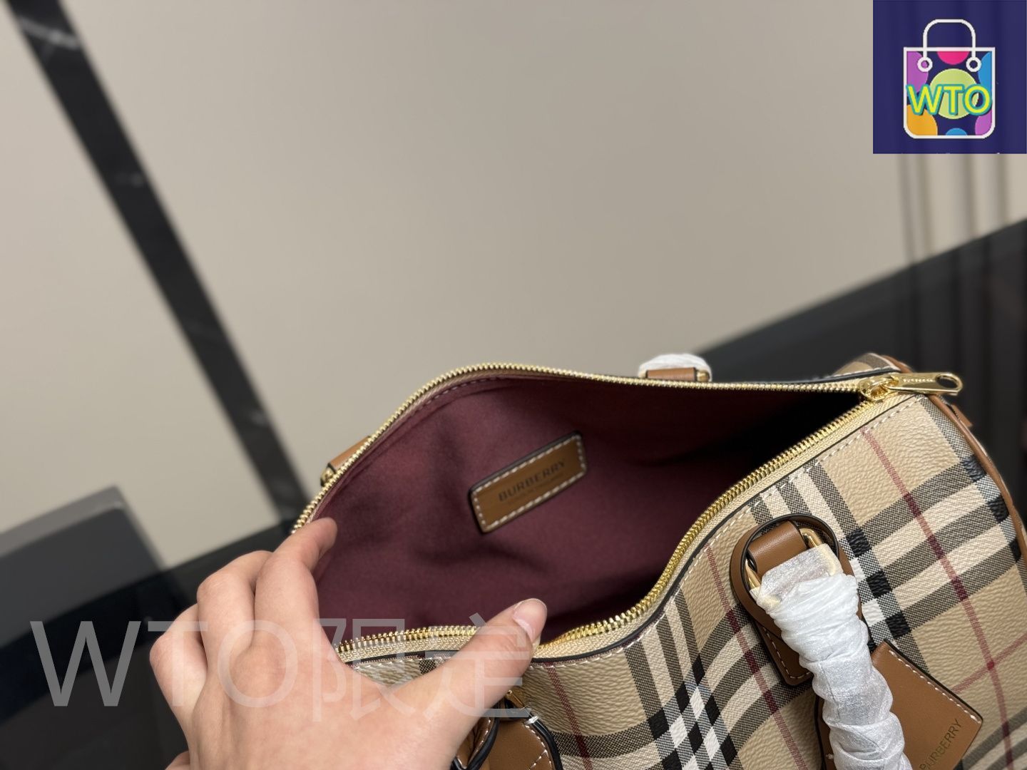 今日特価】Burberry ピローバッグ 31×21cm-WTO輸入 - メルカリ