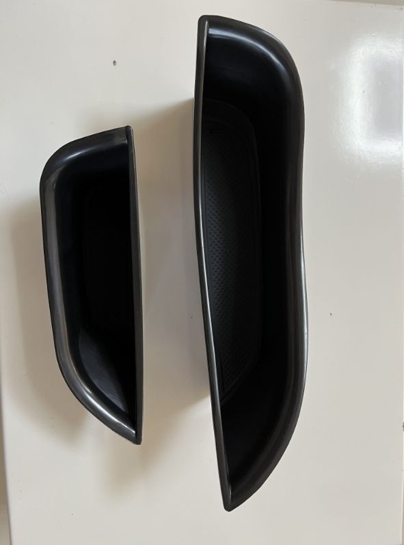 【はめ込むだけ！４個セット】ベンツ ドア ポケット コンソール ボックス アームレスト 社外品 W222 AMG フロント＋リア 4pcs 純正に | 肘掛け コンソールボックス 隙間アームレスト 収納ボックス ベンツ CLAクラス 2代目 C118⁄X118 2019~ に適用  隙間クッション 車用 サイド収納ボックス 多機能 車用収納ポケット 高度調整可能 カー用品 落下防止 頑丈 運転席・助手席 組み立て簡単