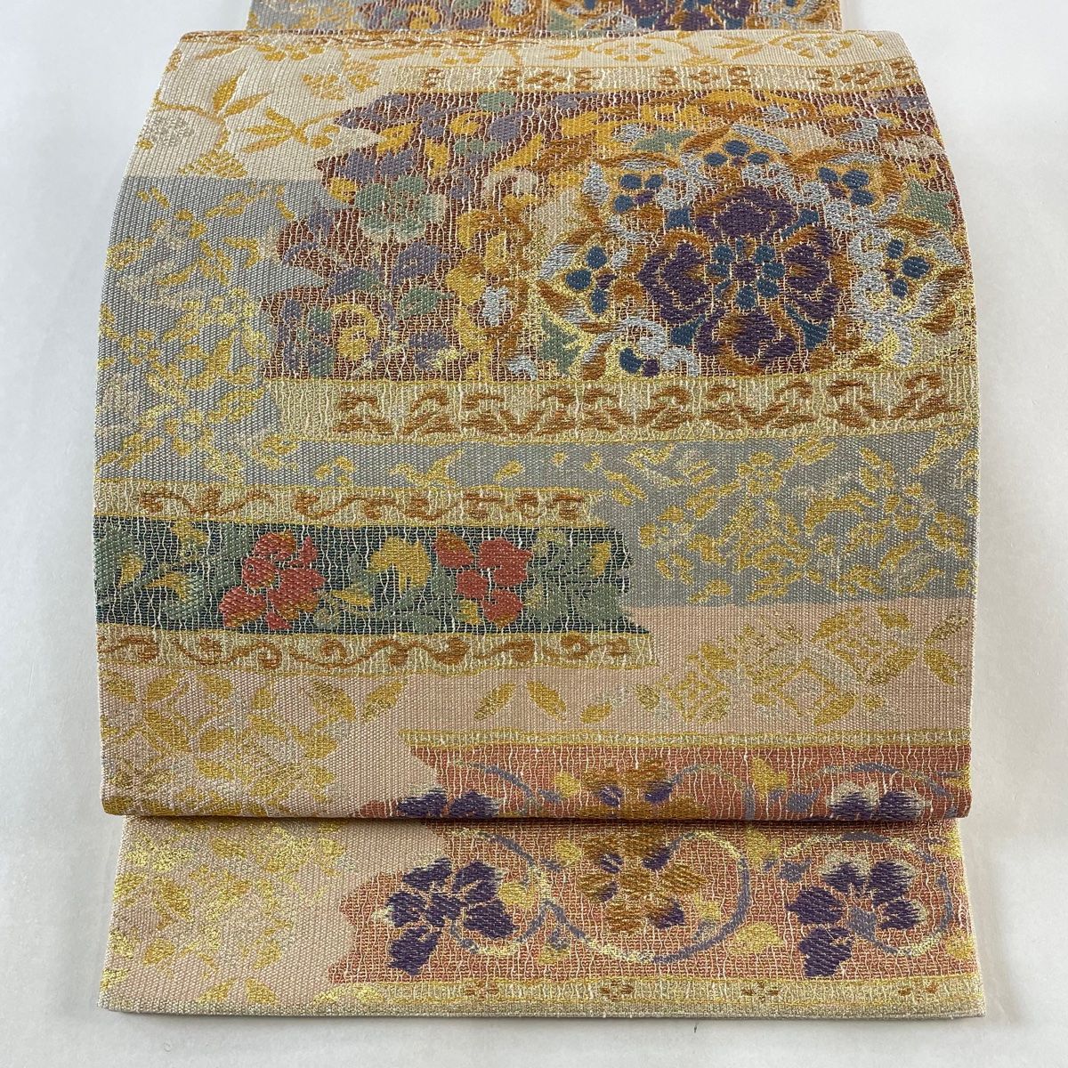 袋帯 美品 名品 華文 笹蔓 金糸 箔 ベージュ 六通 正絹 【中古