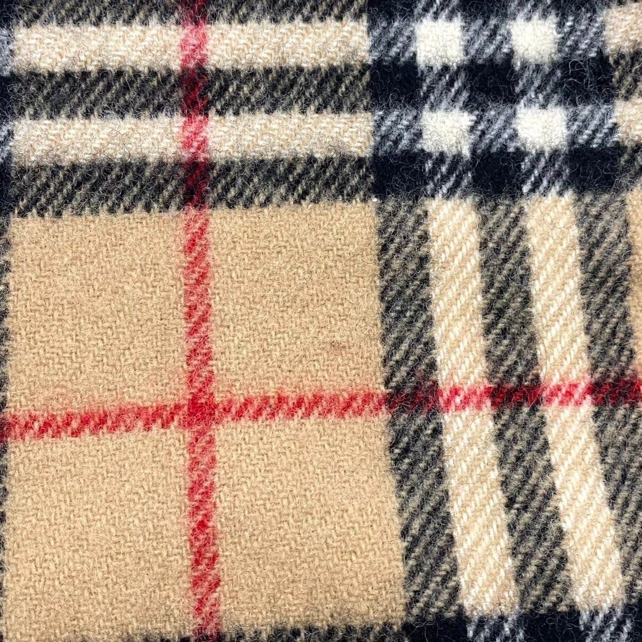 M☆N　BURBERRY ノバチェック ウール ひざかけ ショール 大判 BURBERRY ノバチェック ストール ウール ひざかけ ショール 大判