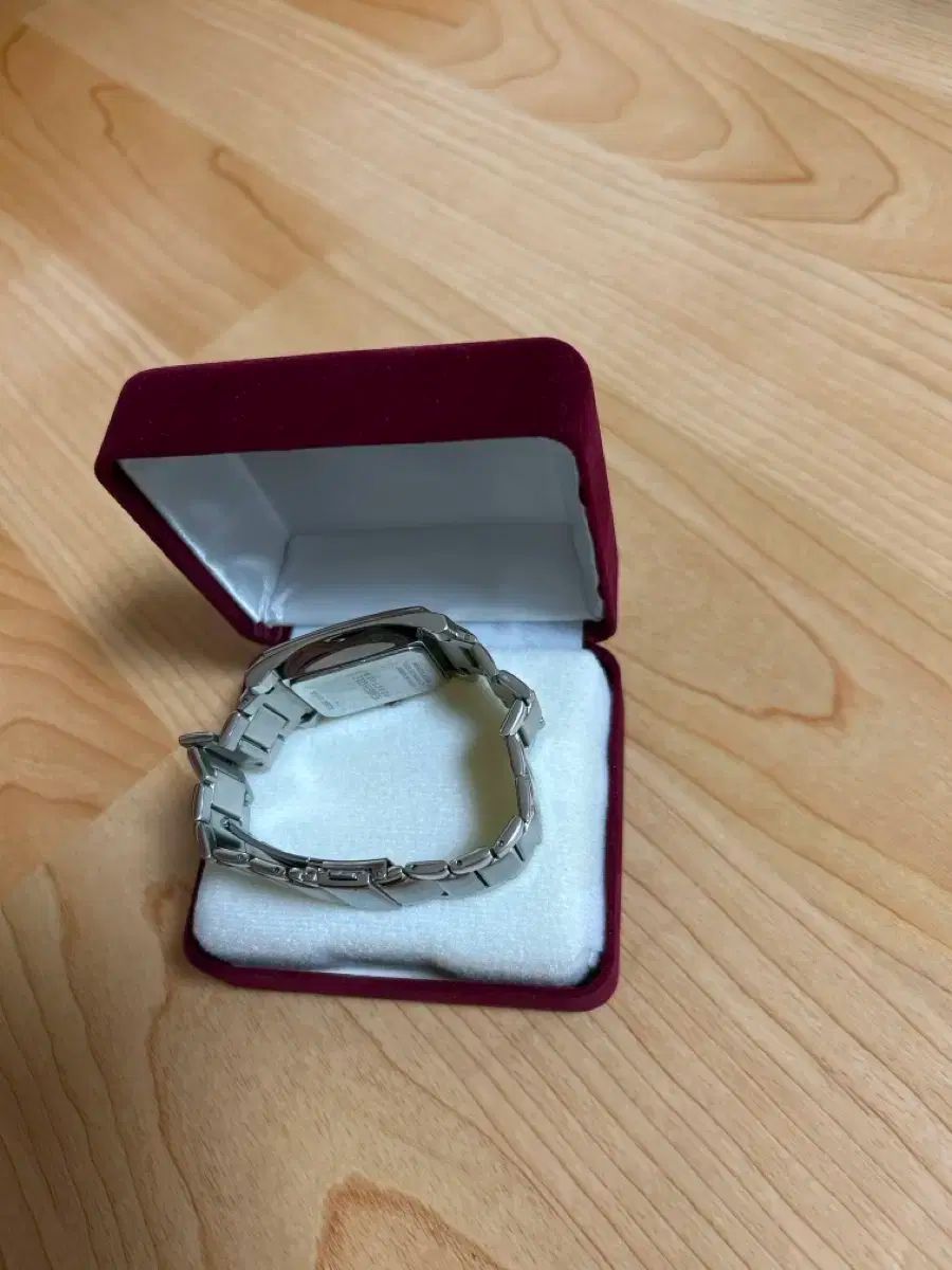 KENNETH COLE REACTION 時計