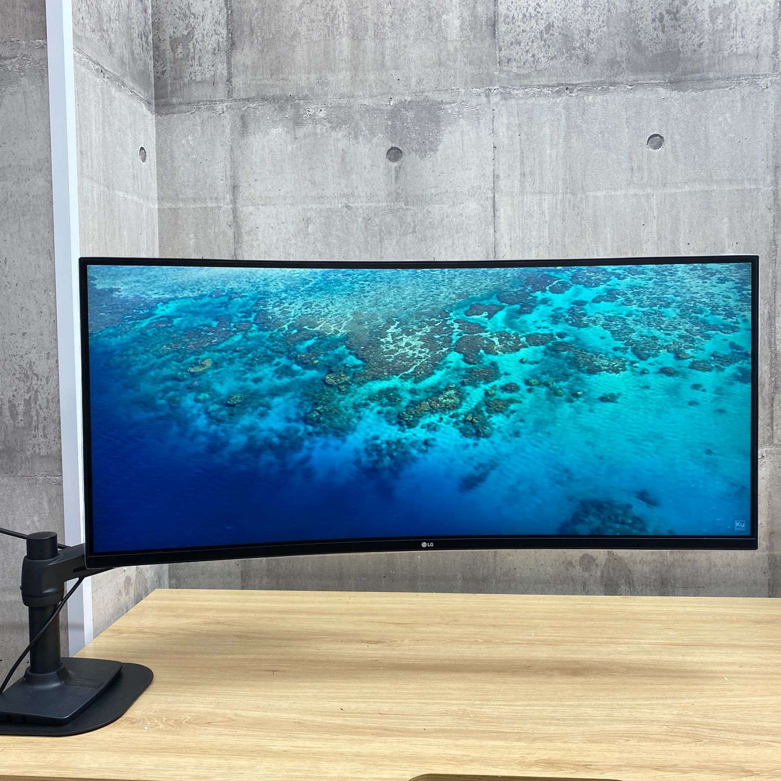 D-03018 LG 35WN75C 35インチ曲面型大画面 高解像度ウルトラワイドモニター モニターアーム付 解像度3440×1440 アスペクト比21:9