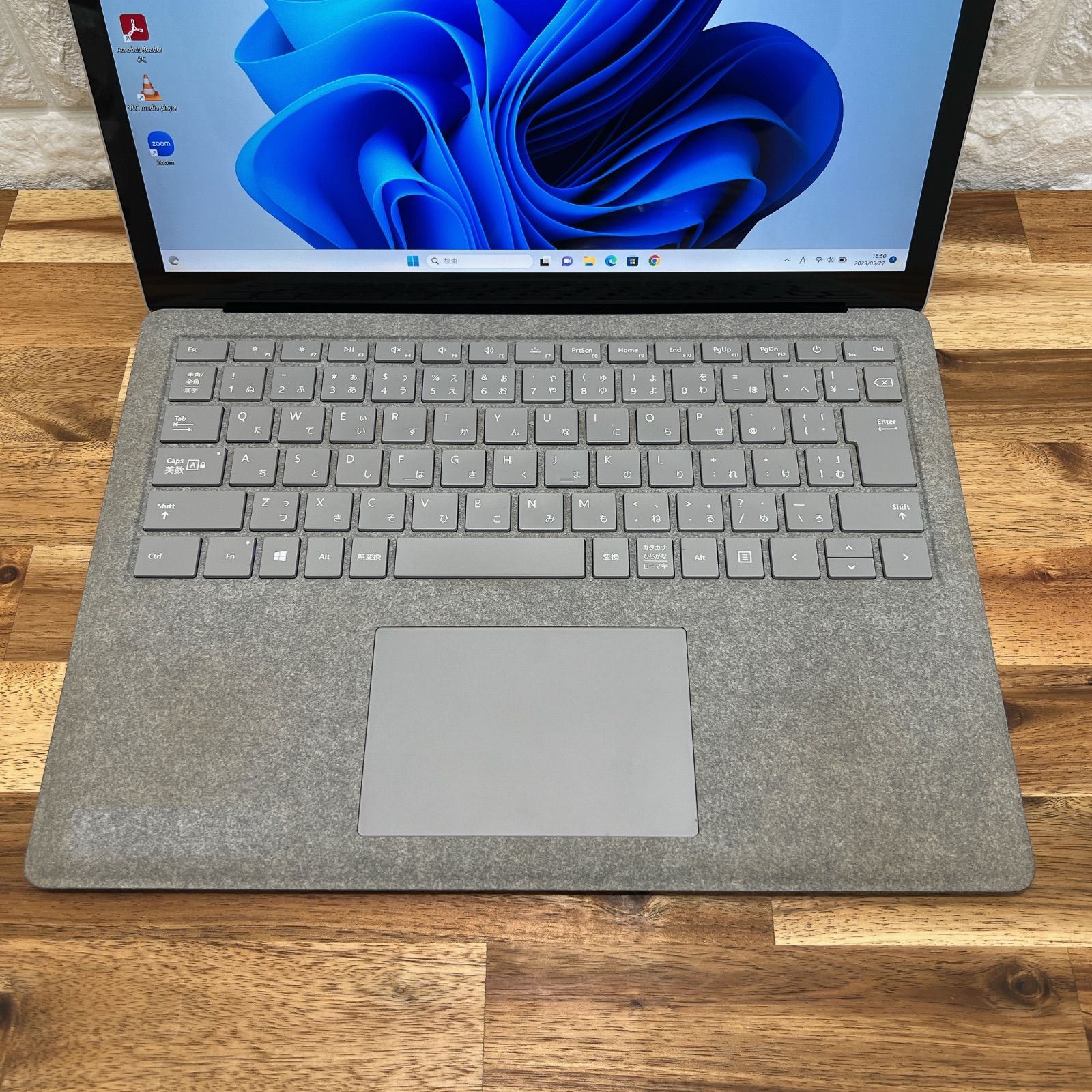 Surface laptop 2☘Corei5第8世代☘SSD256GB/メ8G - メルカリ