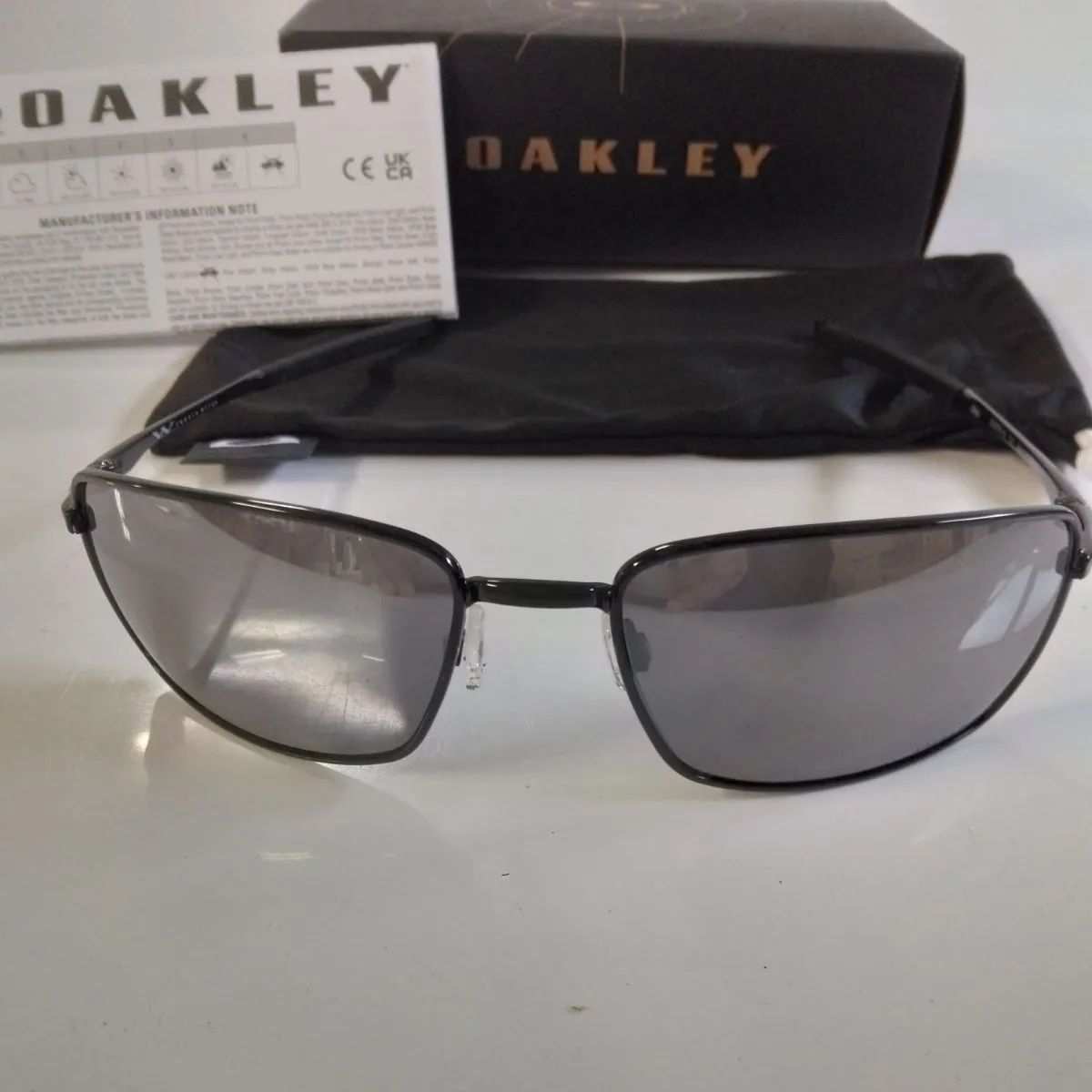 新品・未使用】Oakley オークリー サングラス Square Wire （スクエア 