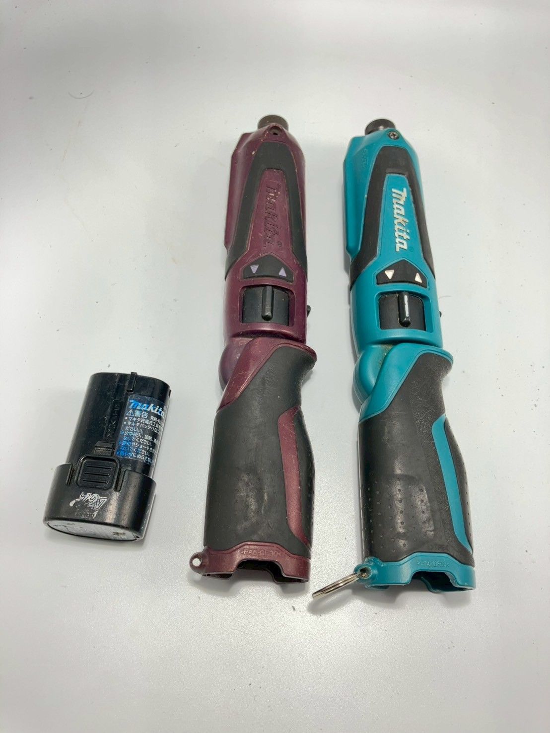 動作品 マキタ 電動ドライバー TD021D 7.2V 本体 2本セット バッテリー付き