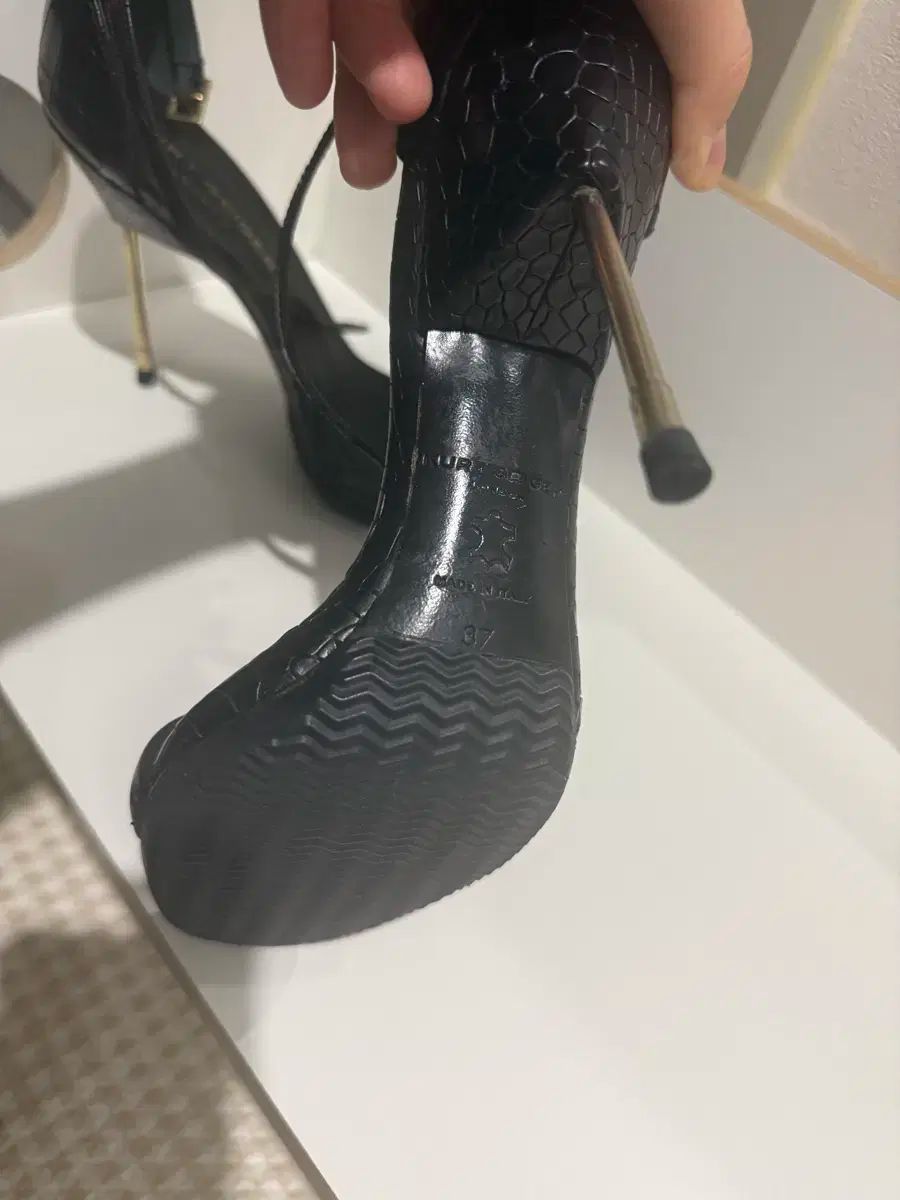 豆腐 Kurt Geiger カートゲイガー ヒール サンダル 37 240 サイズ