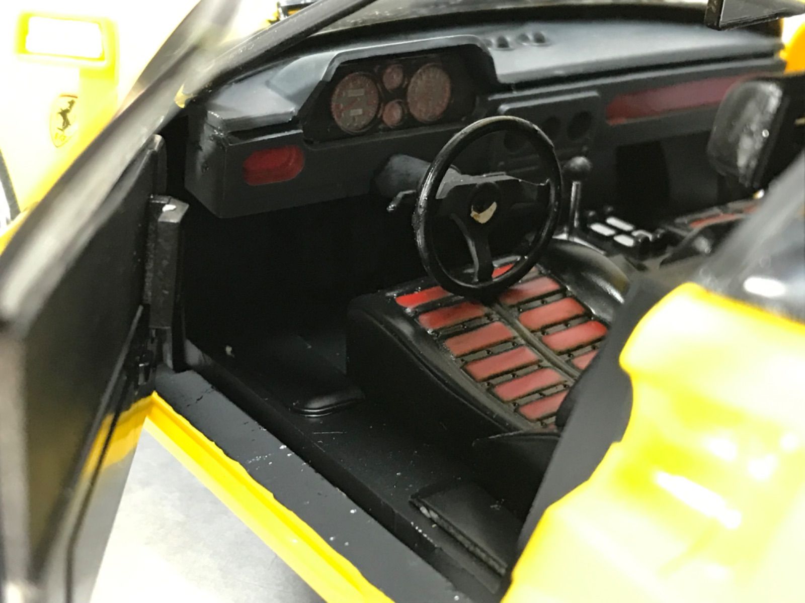フェラーリ288GTOイエロー フジミ1/16エンスージアストモデルの