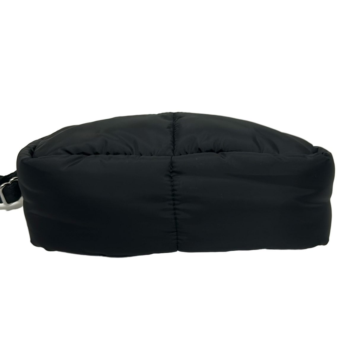 【美品】LeSportsac レスポートサック　ショルダーバッグ　黒 LESPORTSAC(レスポートサック) ショルダーバッグ美品 - 黒