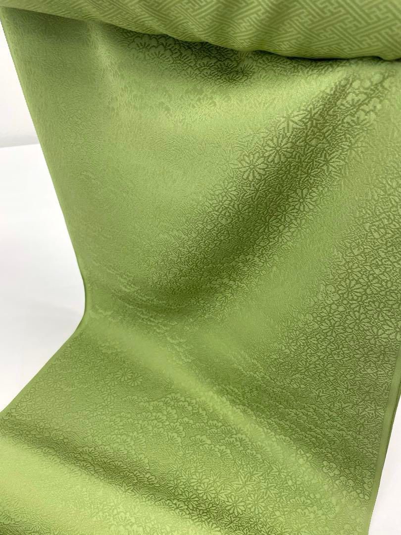 色無地 紋意匠 堅牢染 加賀彩り 八掛付き 草色 正絹 反物 - メルカリ