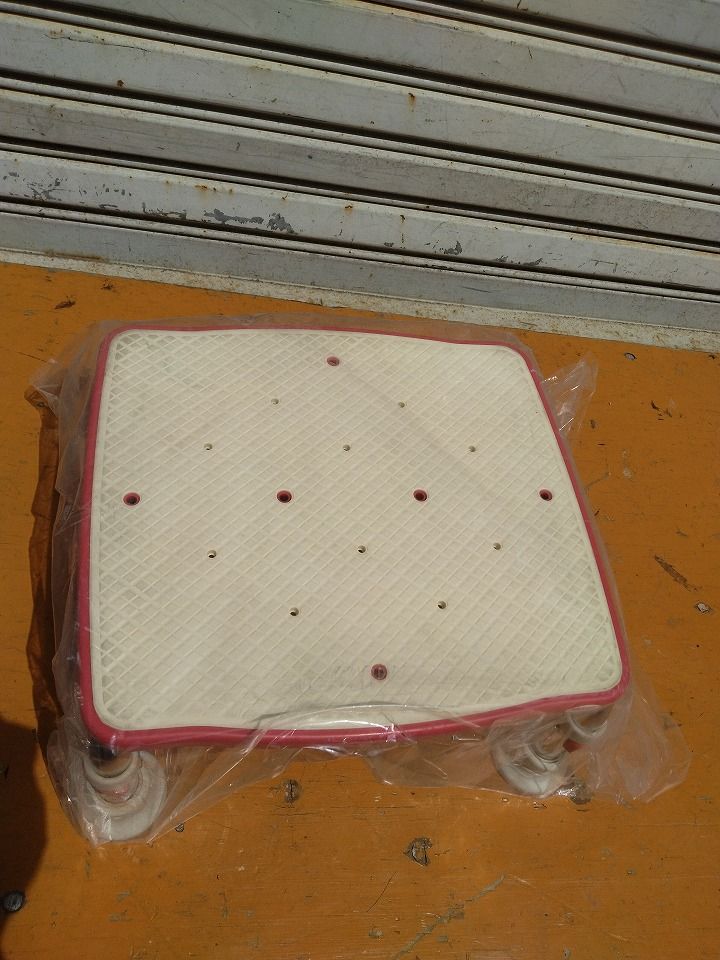 送料無料 一部地域を除く ステンレス製浴槽台R ジャストソフト 15－20 KM-25-0911-04