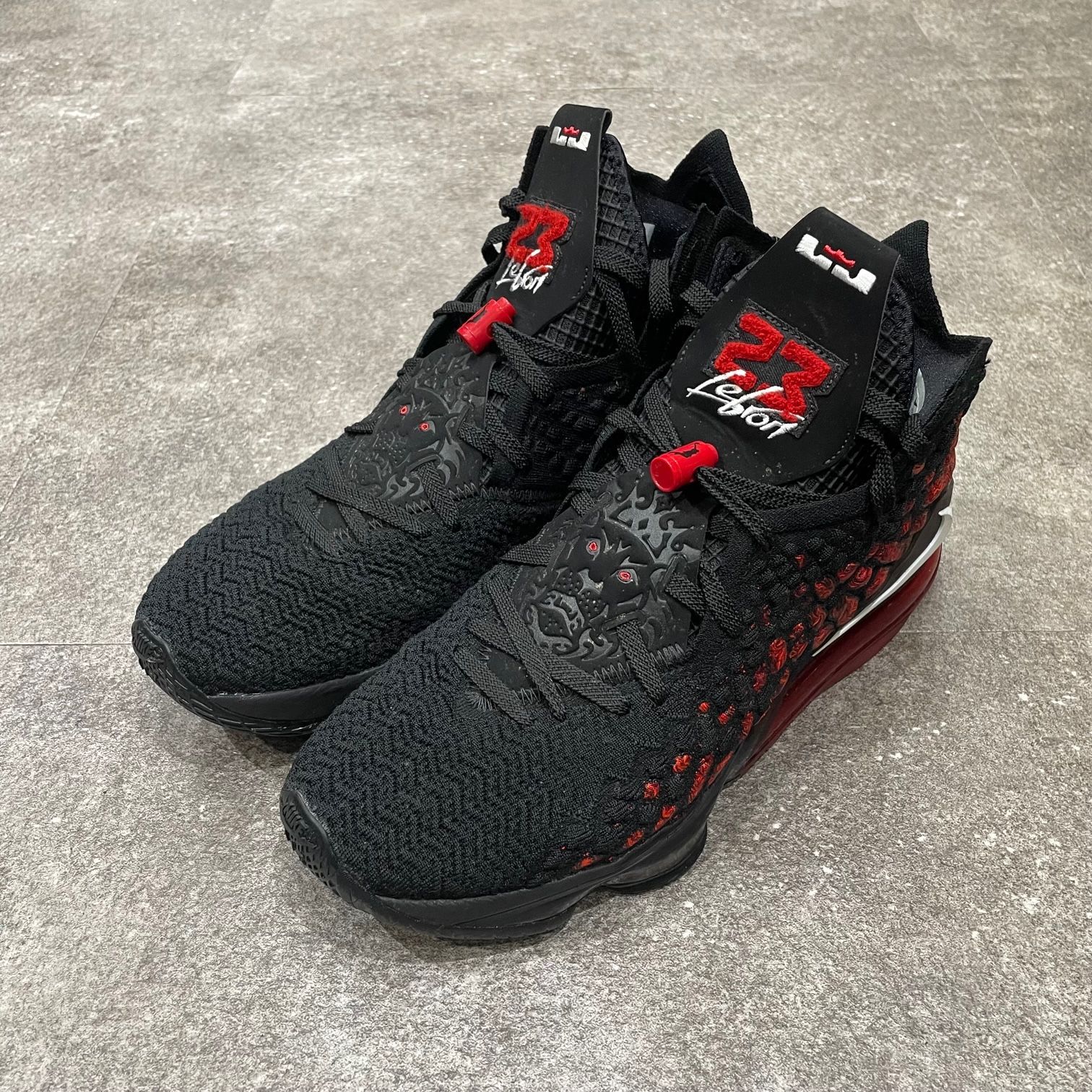 国内正規 NIKE LEBRON 17 