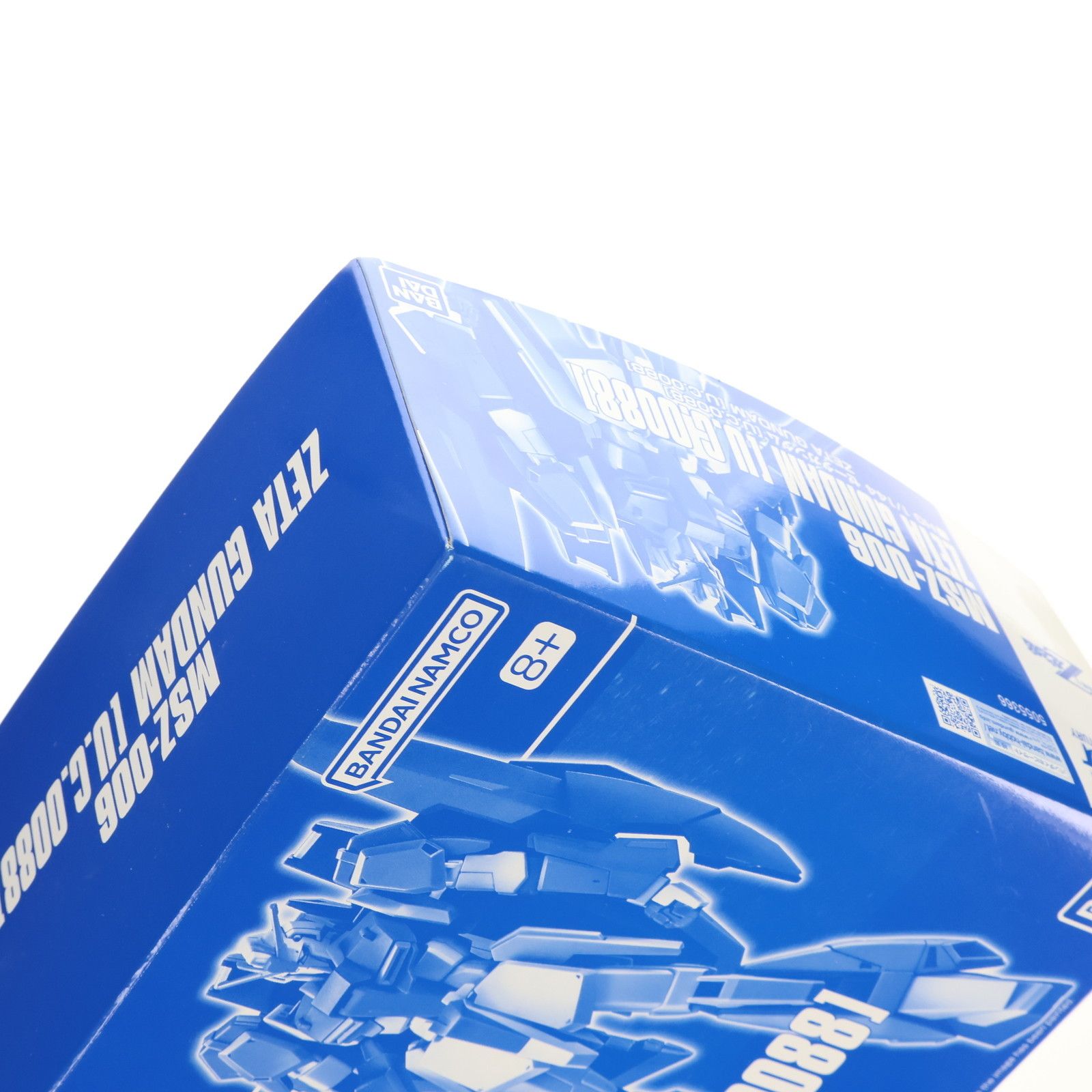 プレミアムバンダイ限定
DX超合金　VF-1A バルキリー
（柿崎速雄機） プレミアムバンダイ限定 HGUC 1/144 MSZ-006 ゼータガンダム