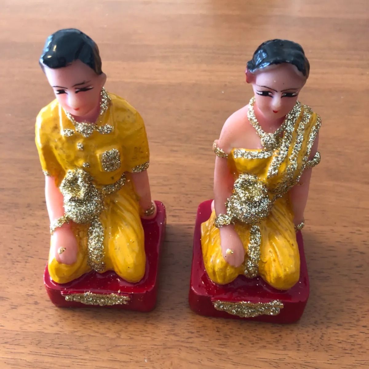 ラオスの仏教夫婦？男女の信徒、伝統の置き物 アジアン雑貨 - メルカリ
