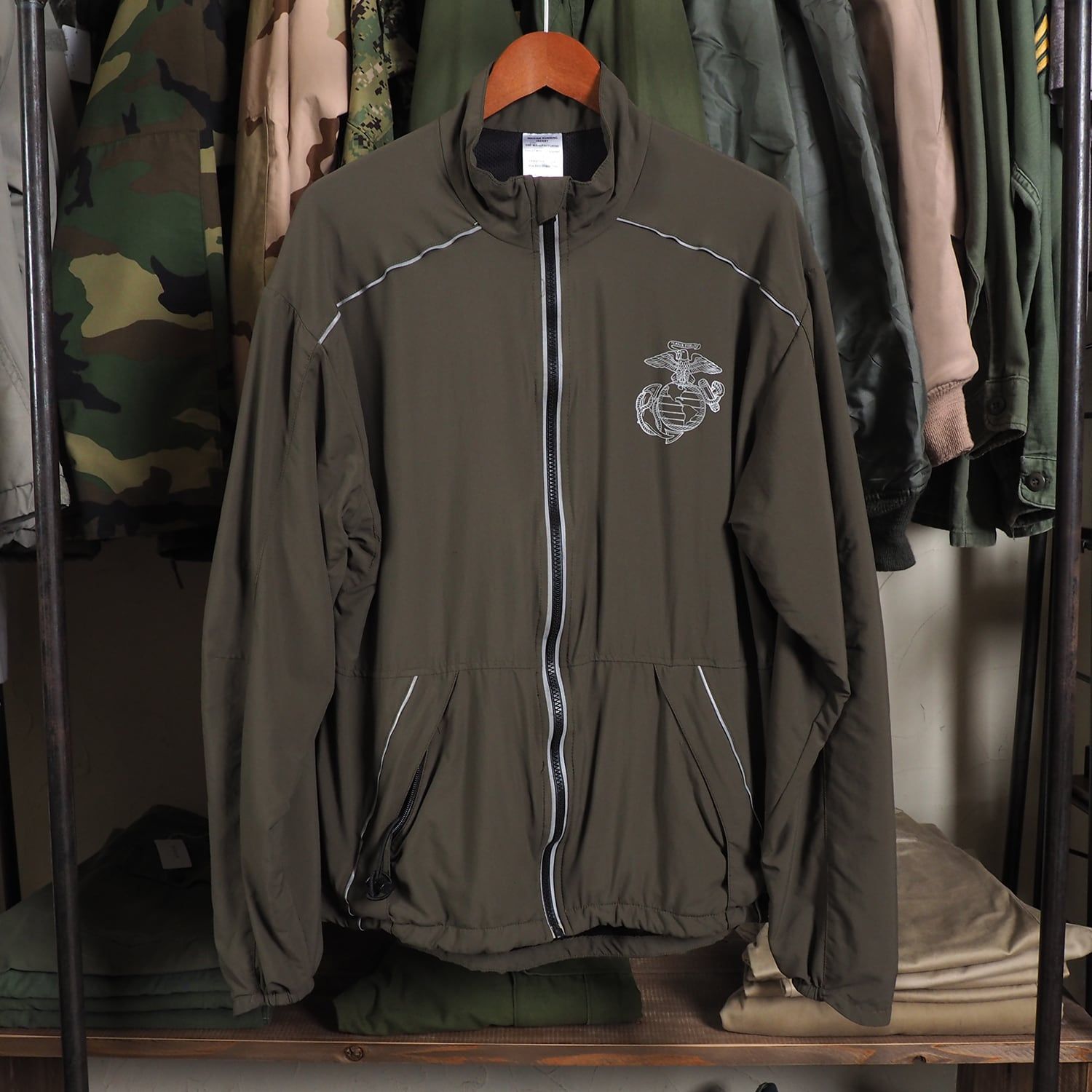 ランニングジャケット USMA アメリカ軍 ミリタリー ナイロンジャケット S
