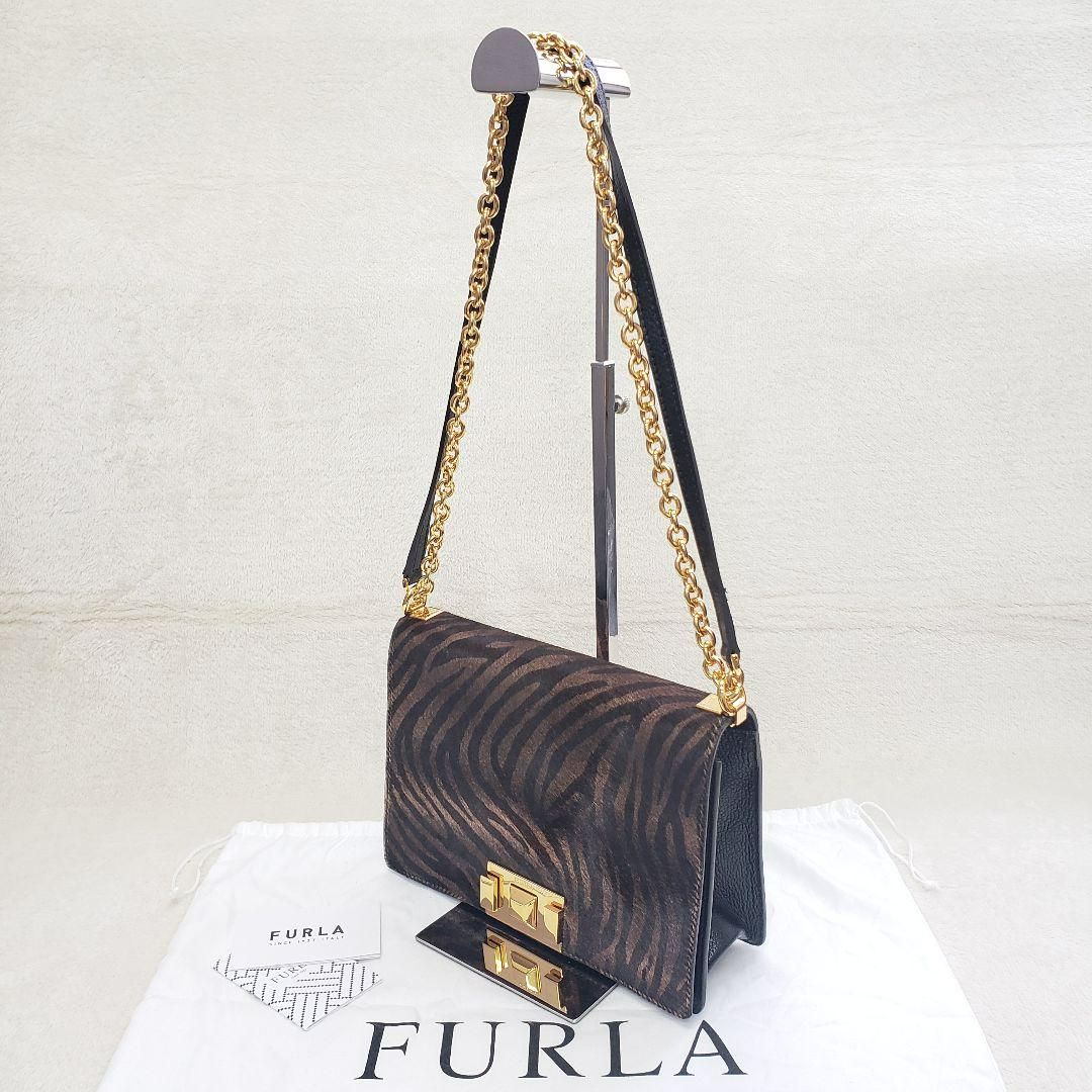 美品 FURLA ハラコ ショルダーバッグ レザー チェーン トラ柄 茶 
