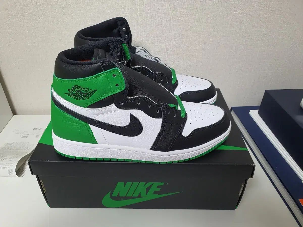 275 ジョーダン1 ラッキーグリーン
