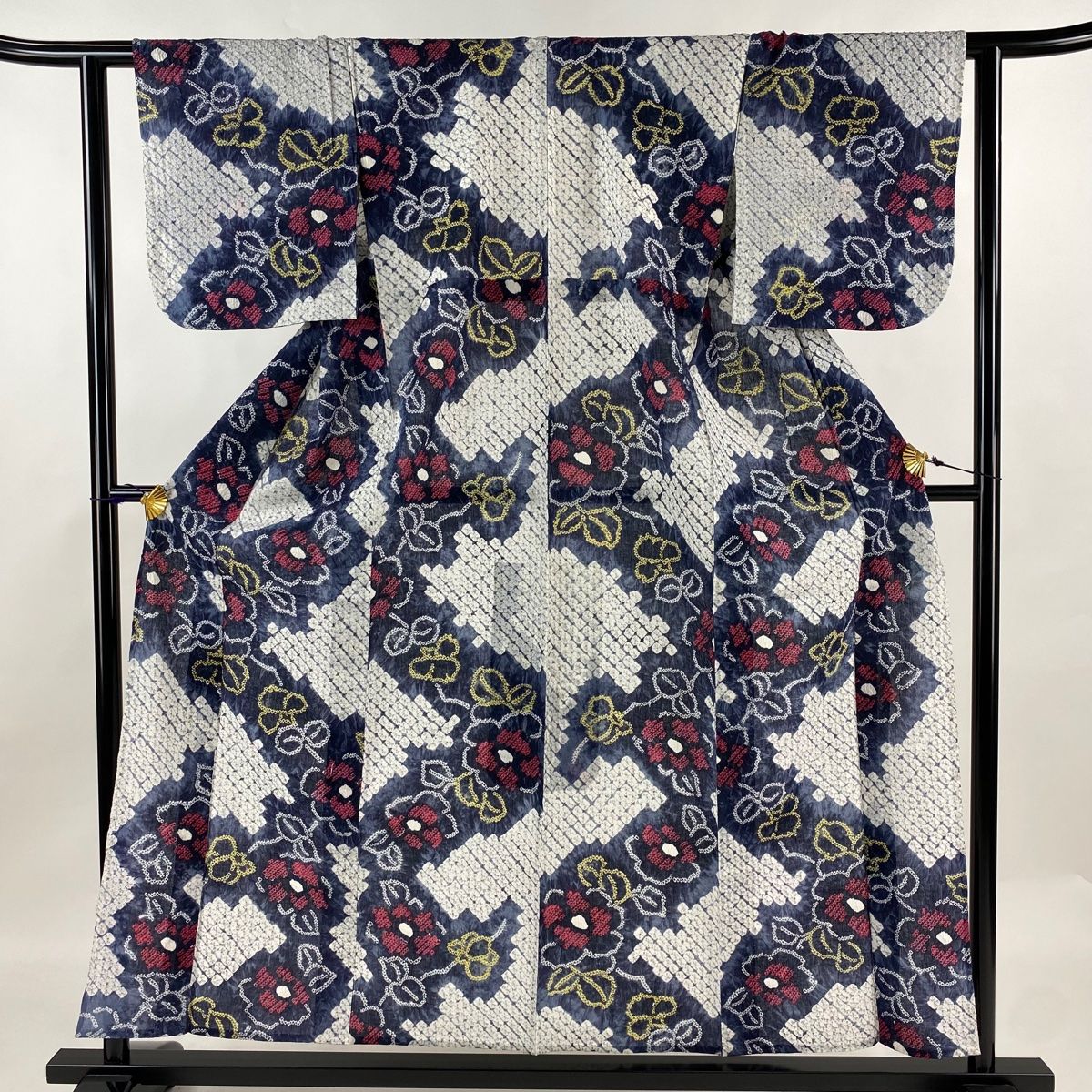 浴衣 身丈156cm 裄丈60.5cm S 絞り浴衣 草花 墨色 綿 名品