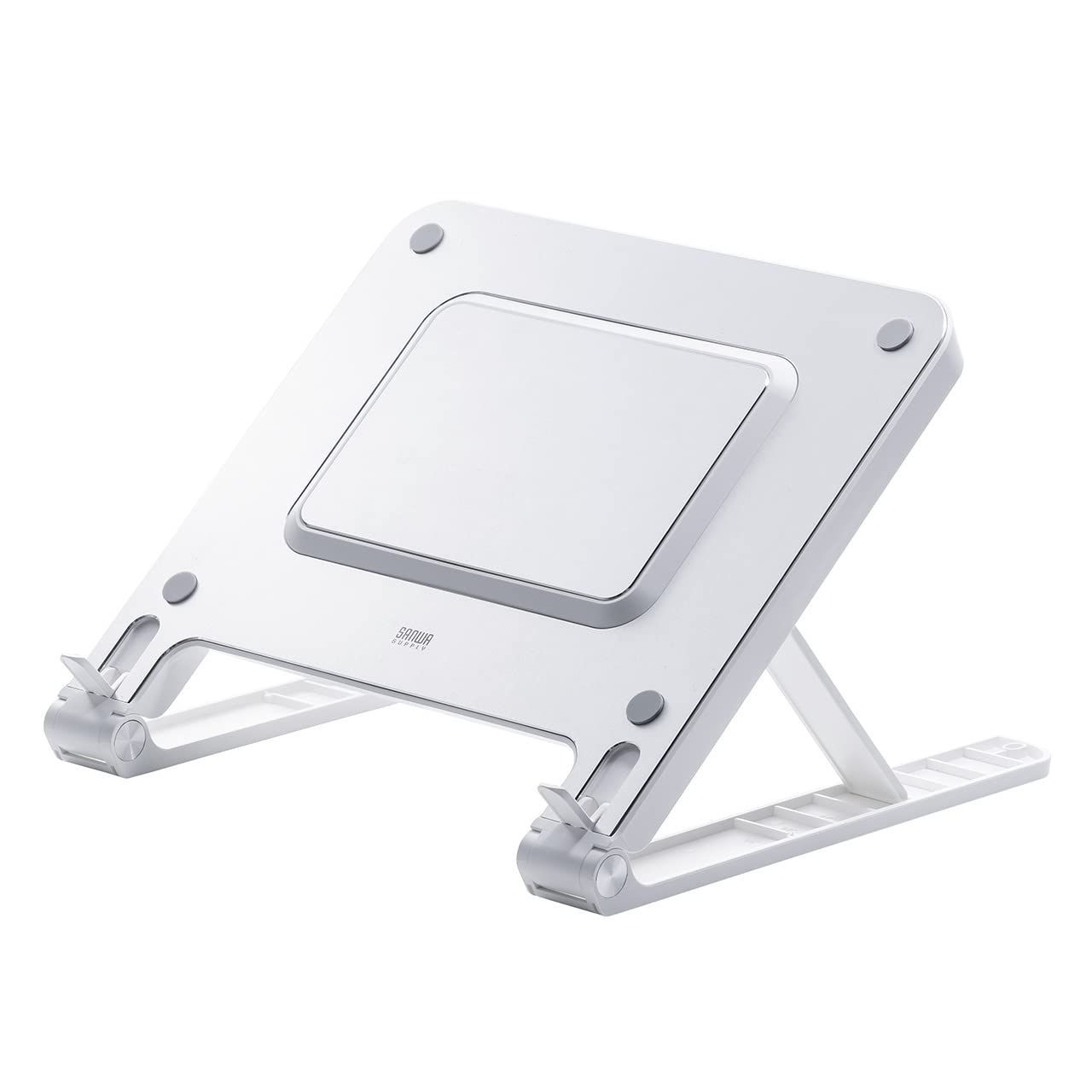 在庫処分 サンワダイレクト ノートパソコン 冷却 アルミ ペルチェ素子 15.6インチまで対応 USB給電 6段階角度調節 400-CLN032