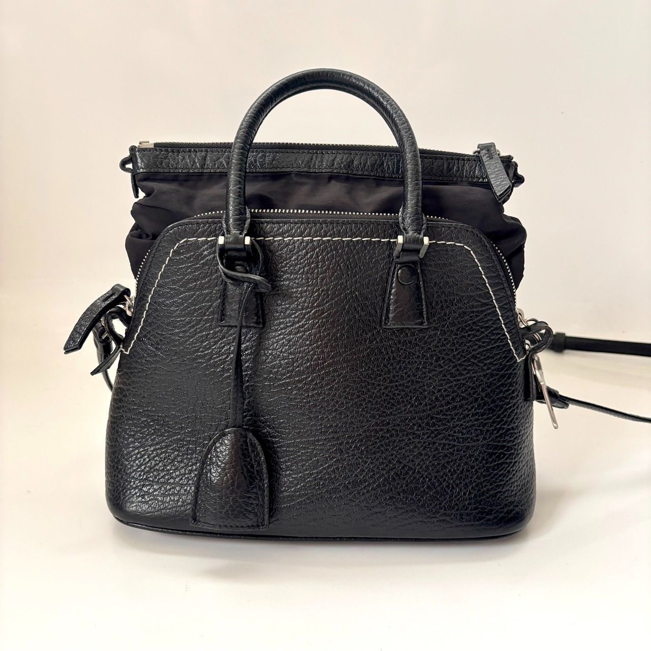 極美品】Maison Margiela メゾンマルジェラ 5AC ミニ 極美品】Maison Margiela メゾンマルジェラ 5AC ミニ
