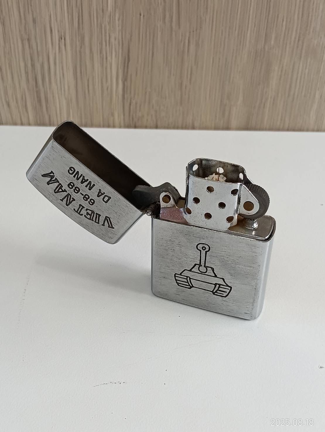 ZIPPO VIETNAM 兵士 68-70 ベトナムZIPPO】本物 1969年製ベトナム
