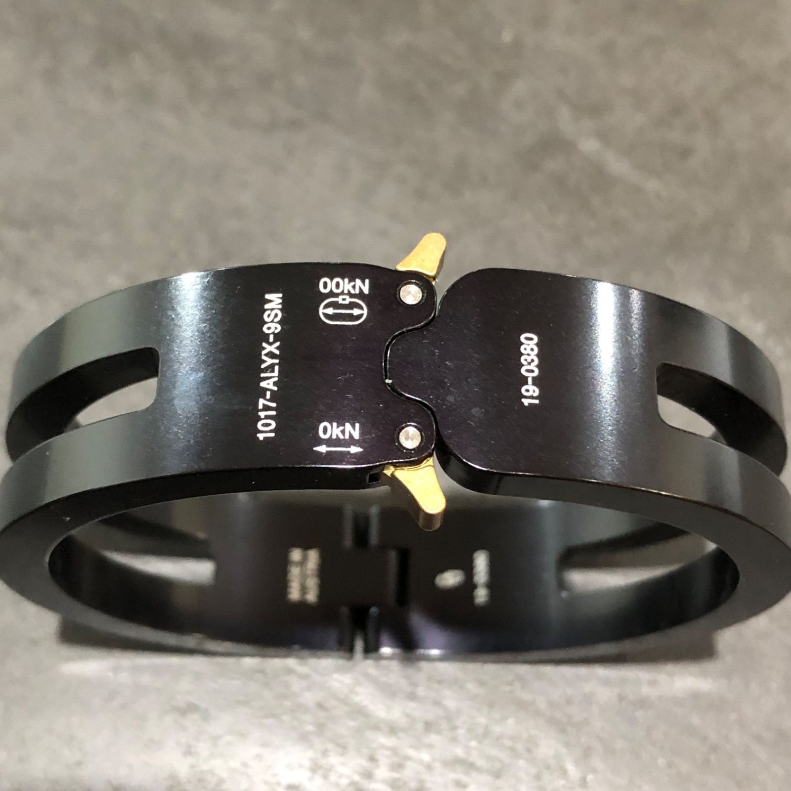 1017 ALYX 9SM ROLLER COASTER BUCKLE BRACELET ローラー