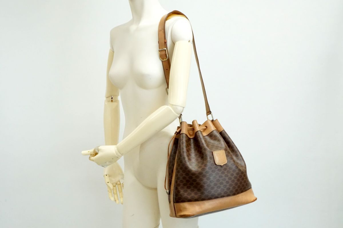 CELINE　巾着型　ショルダーバッグ　M13　ヴィンテージ　マカダム柄　鑑定済 CELINE 巾着型 ショルダーバッグ M13 ヴィンテージ マカダム柄