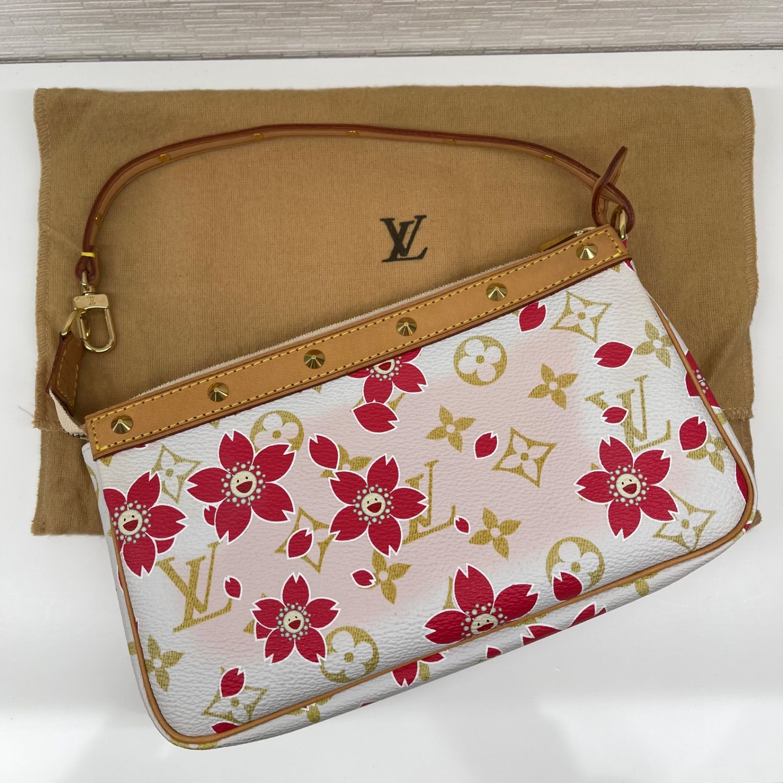 美品】LOUIS VUITTON ルイ・ヴィトン M92008 ポシェット アクセ 